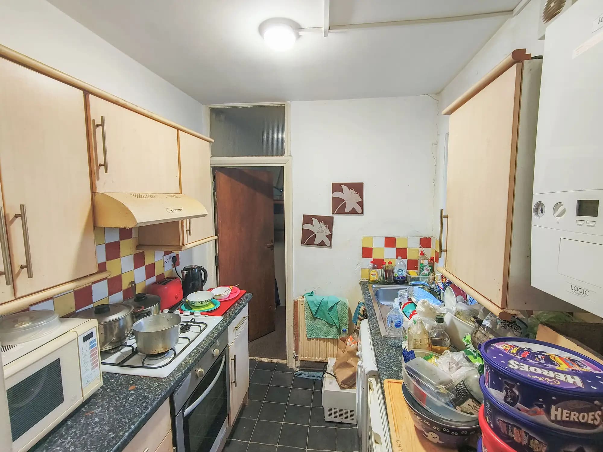 property photo 5 of 15