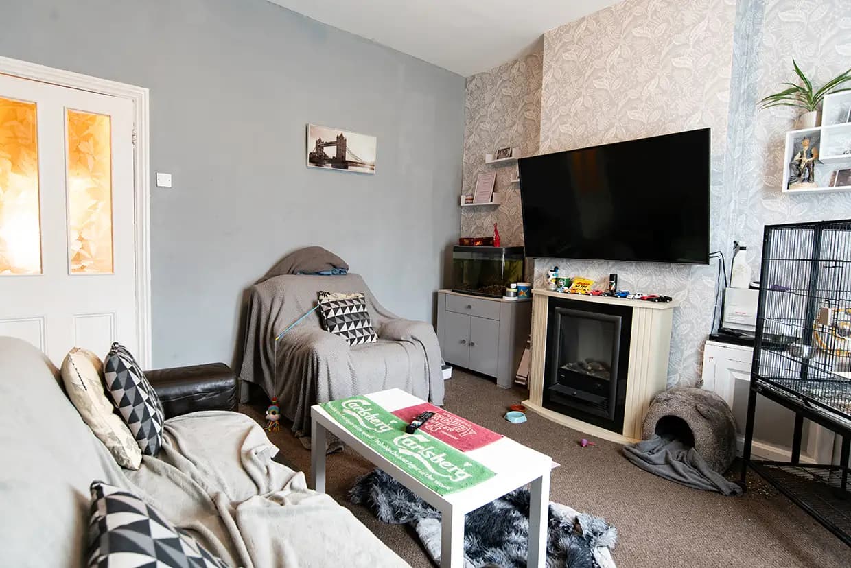 property photo 6 of 23