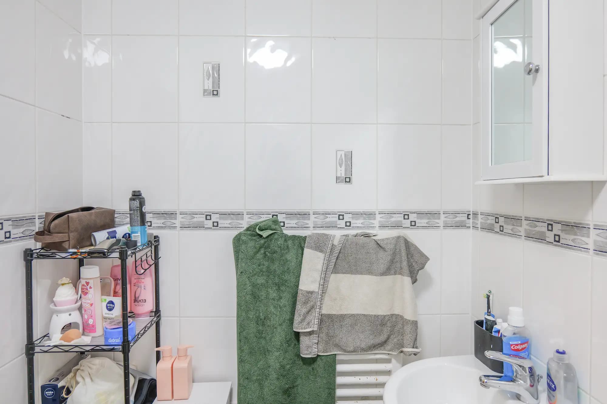 property photo 9 of 17