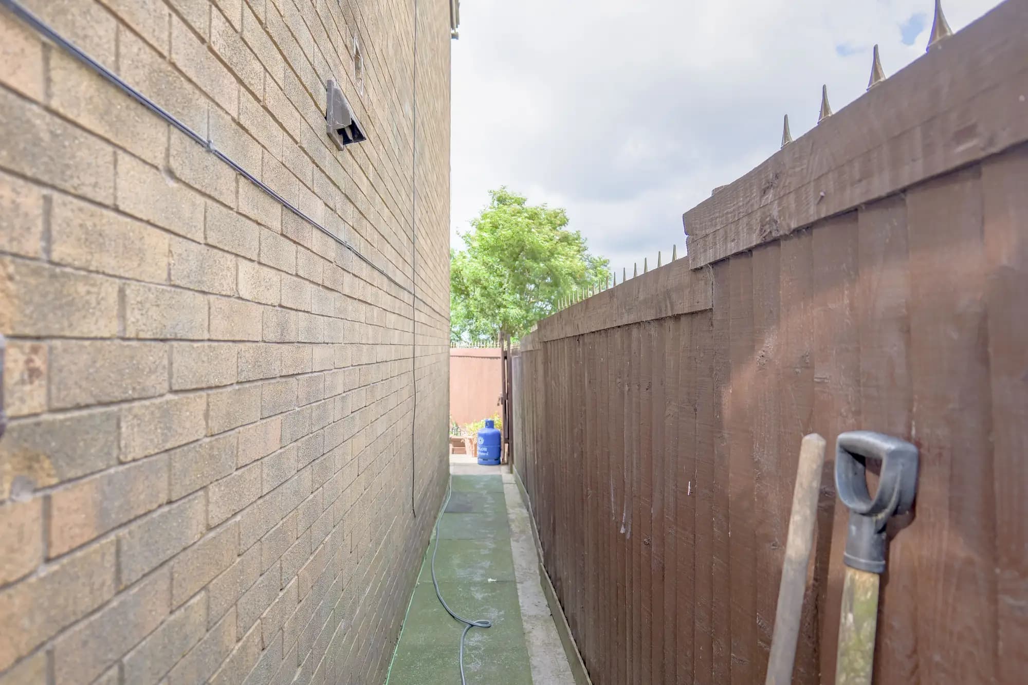 property photo 29 of 31