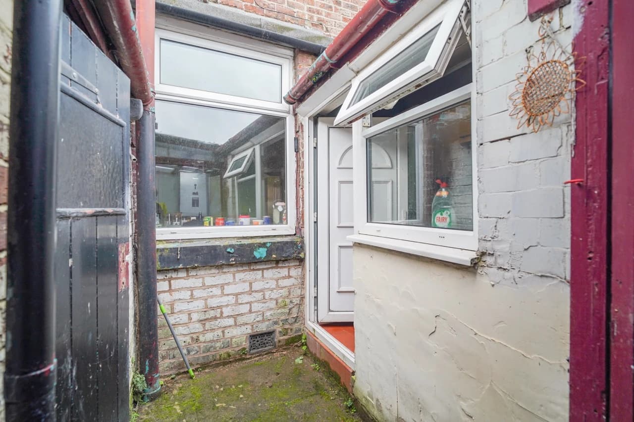 property photo 18 of 20