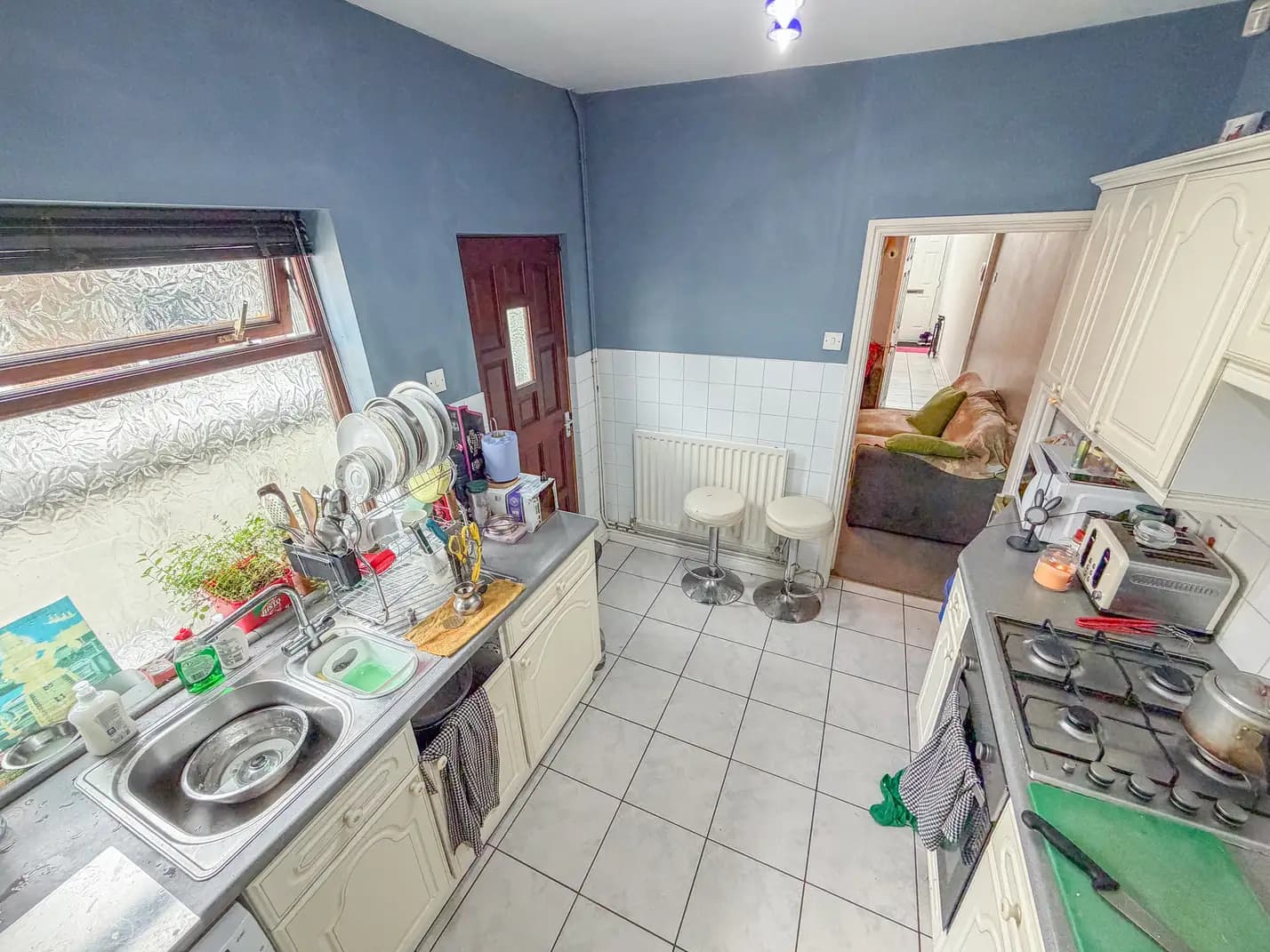 property photo 6 of 16