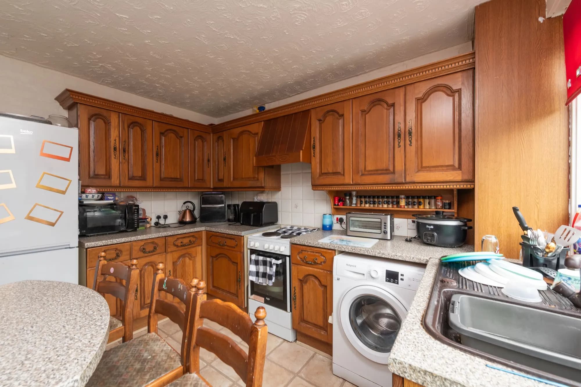 property photo 4 of 14