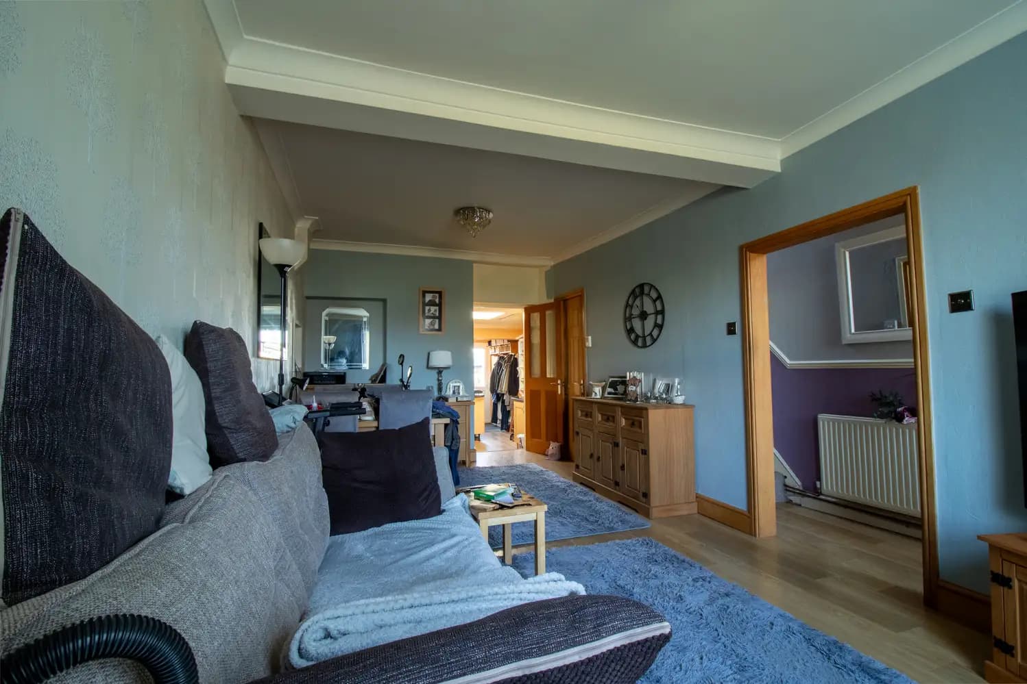 property photo 4 of 17