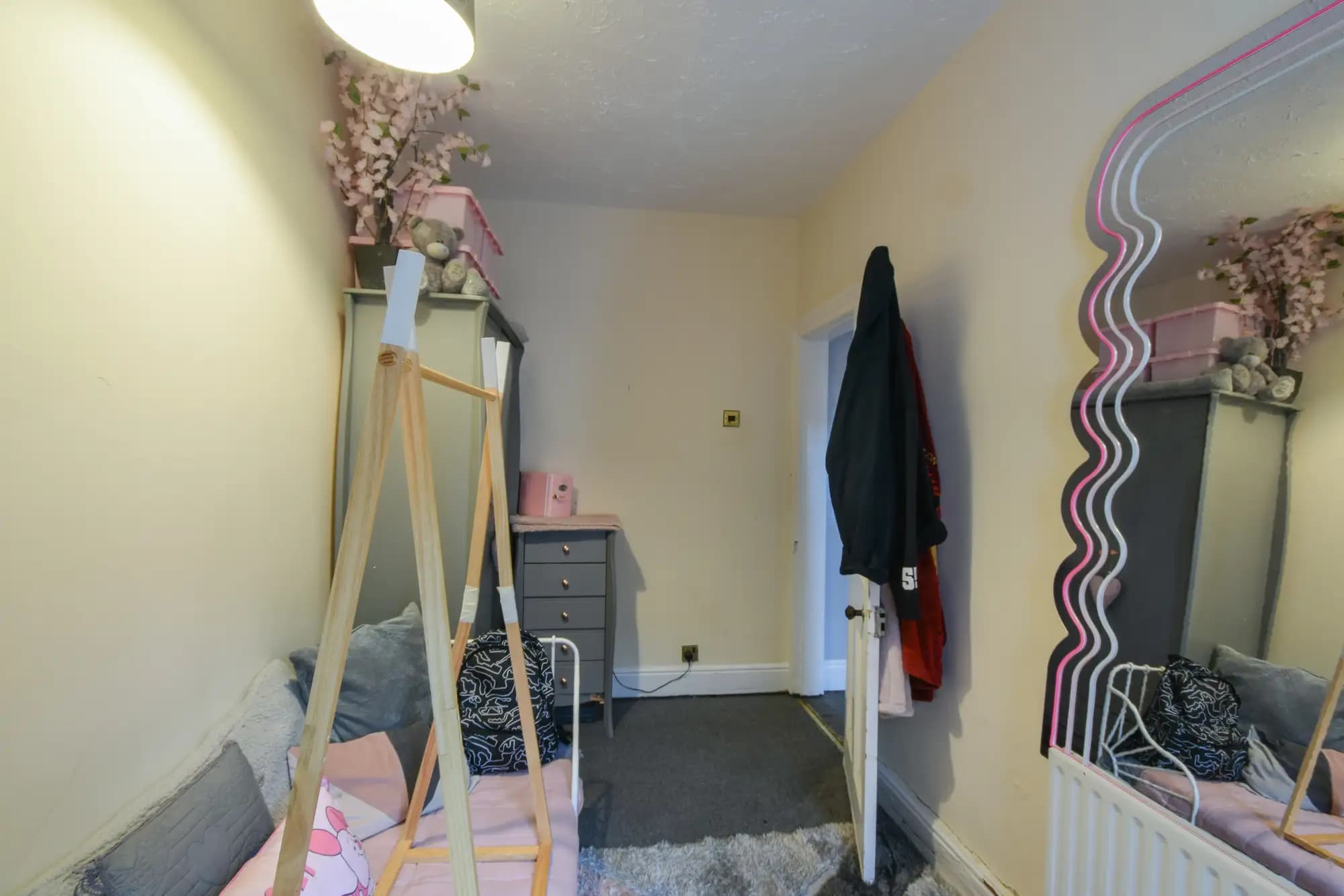 property photo 12 of 15