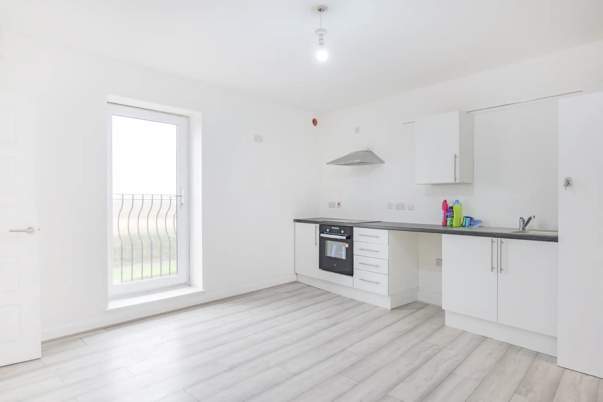 property photo 8 of 30