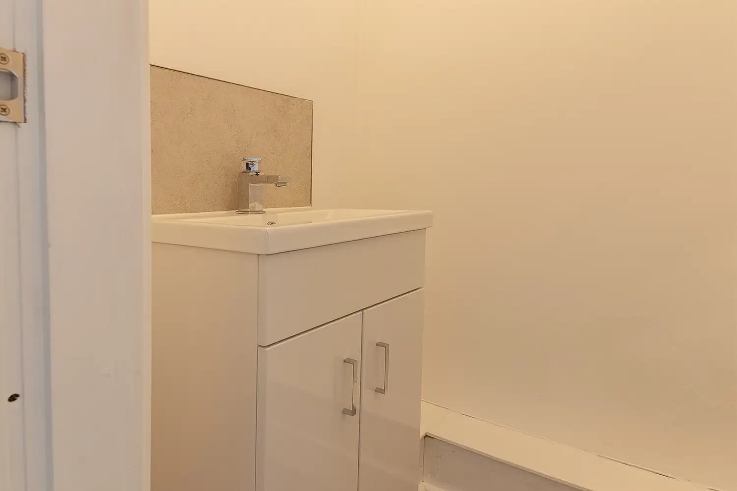 property photo 13 of 31