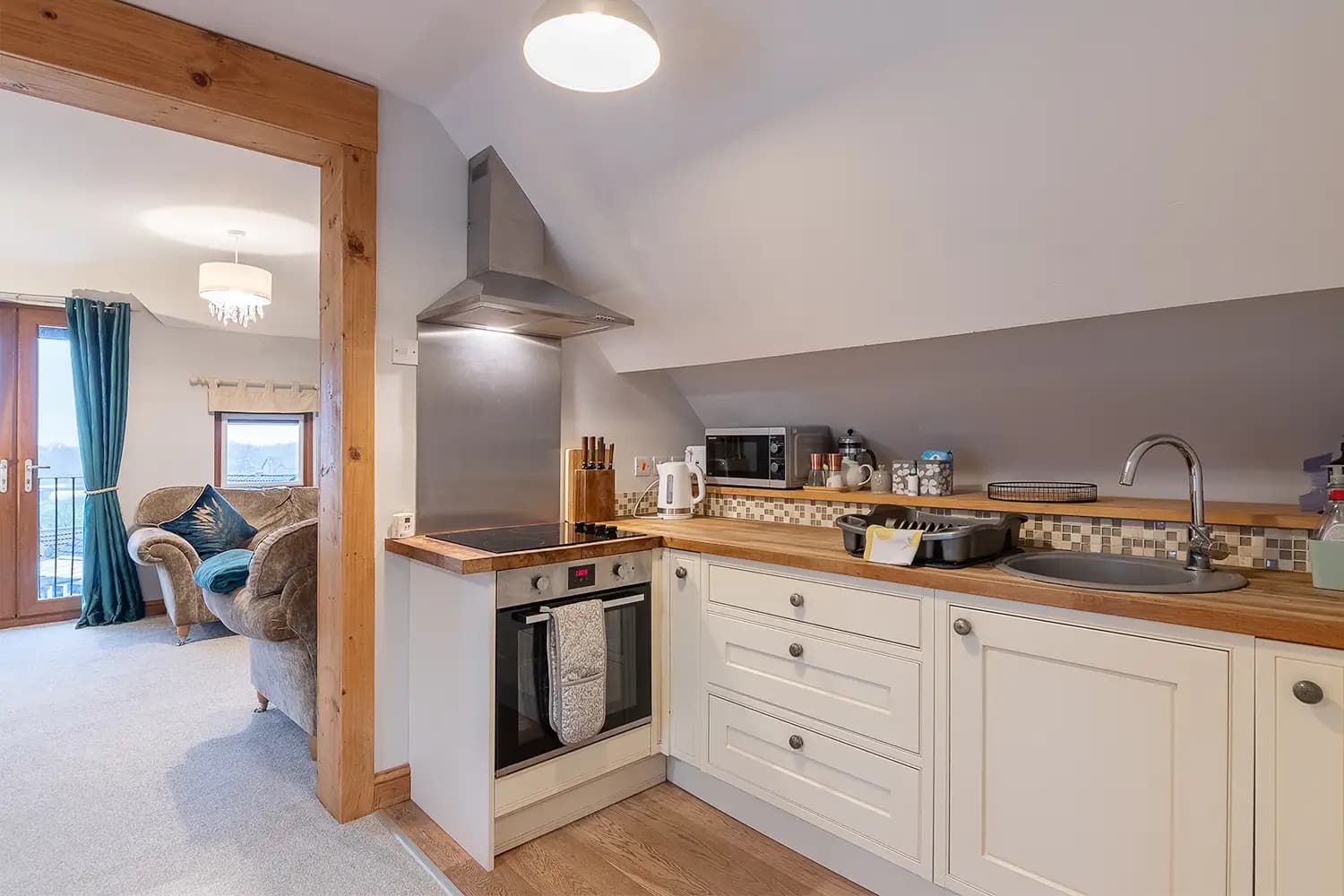 property photo 5 of 46