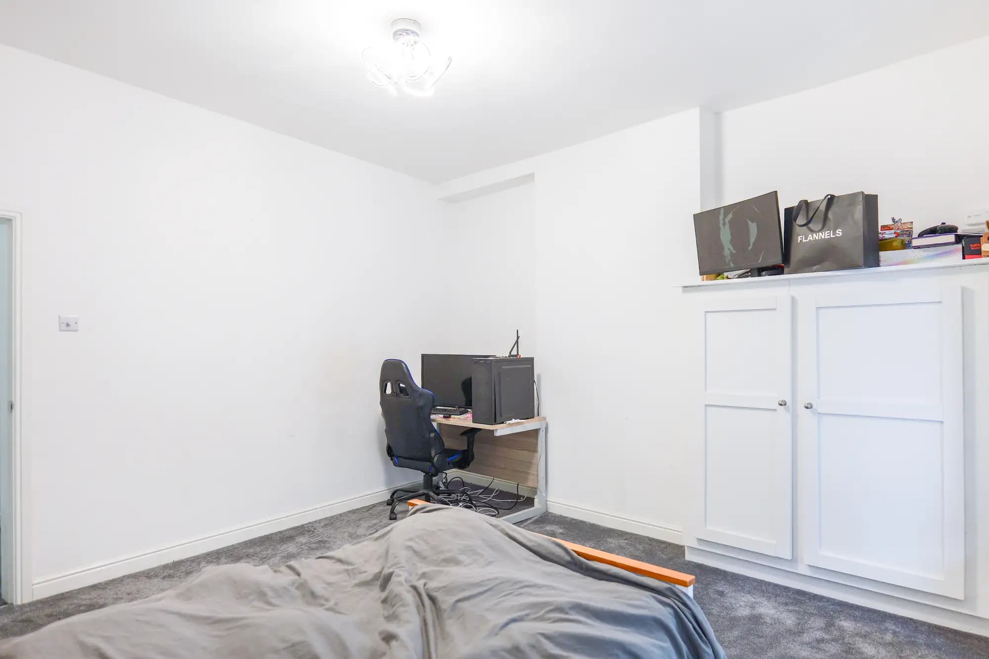 property photo 13 of 22