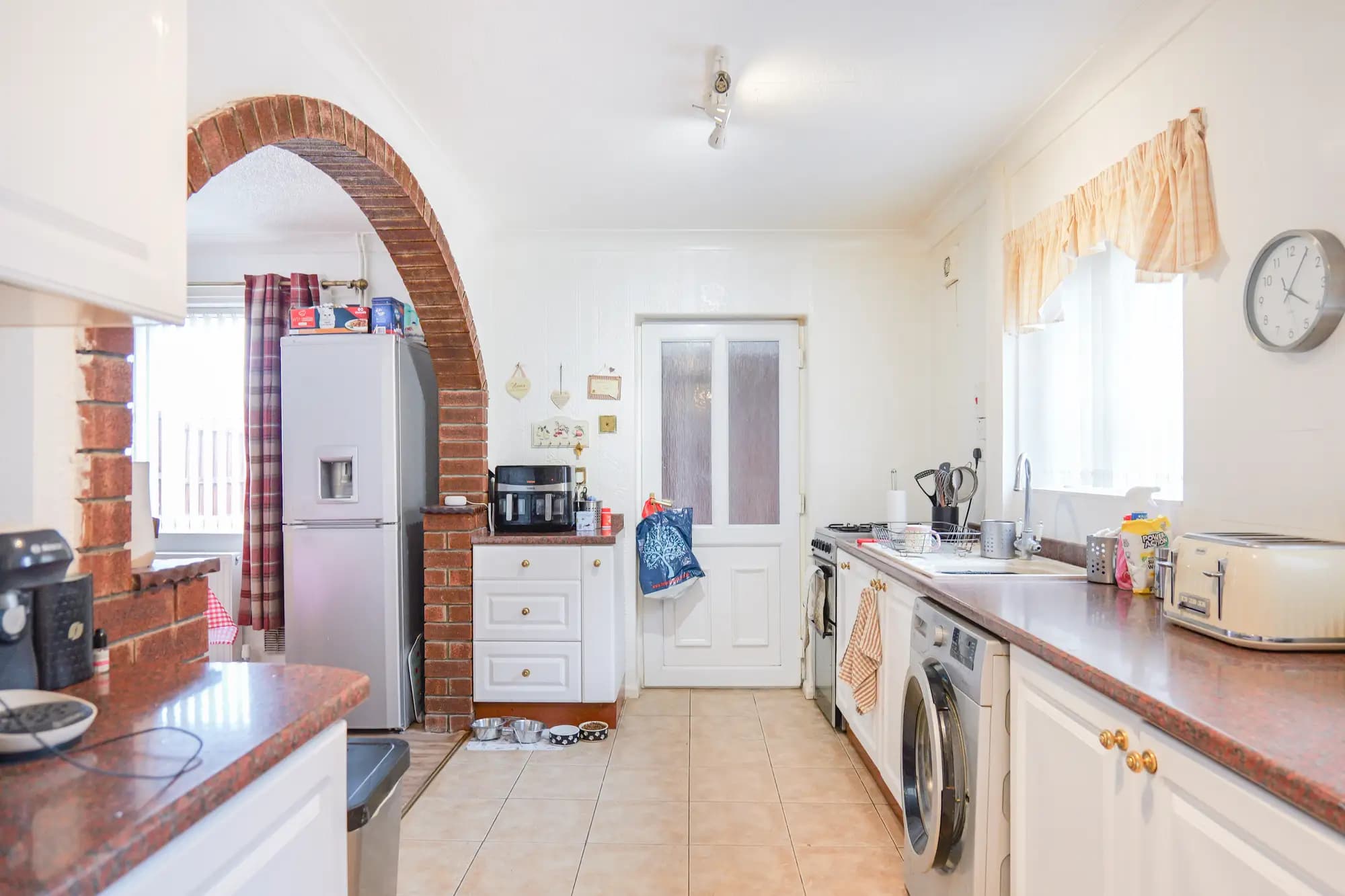 property photo 5 of 24