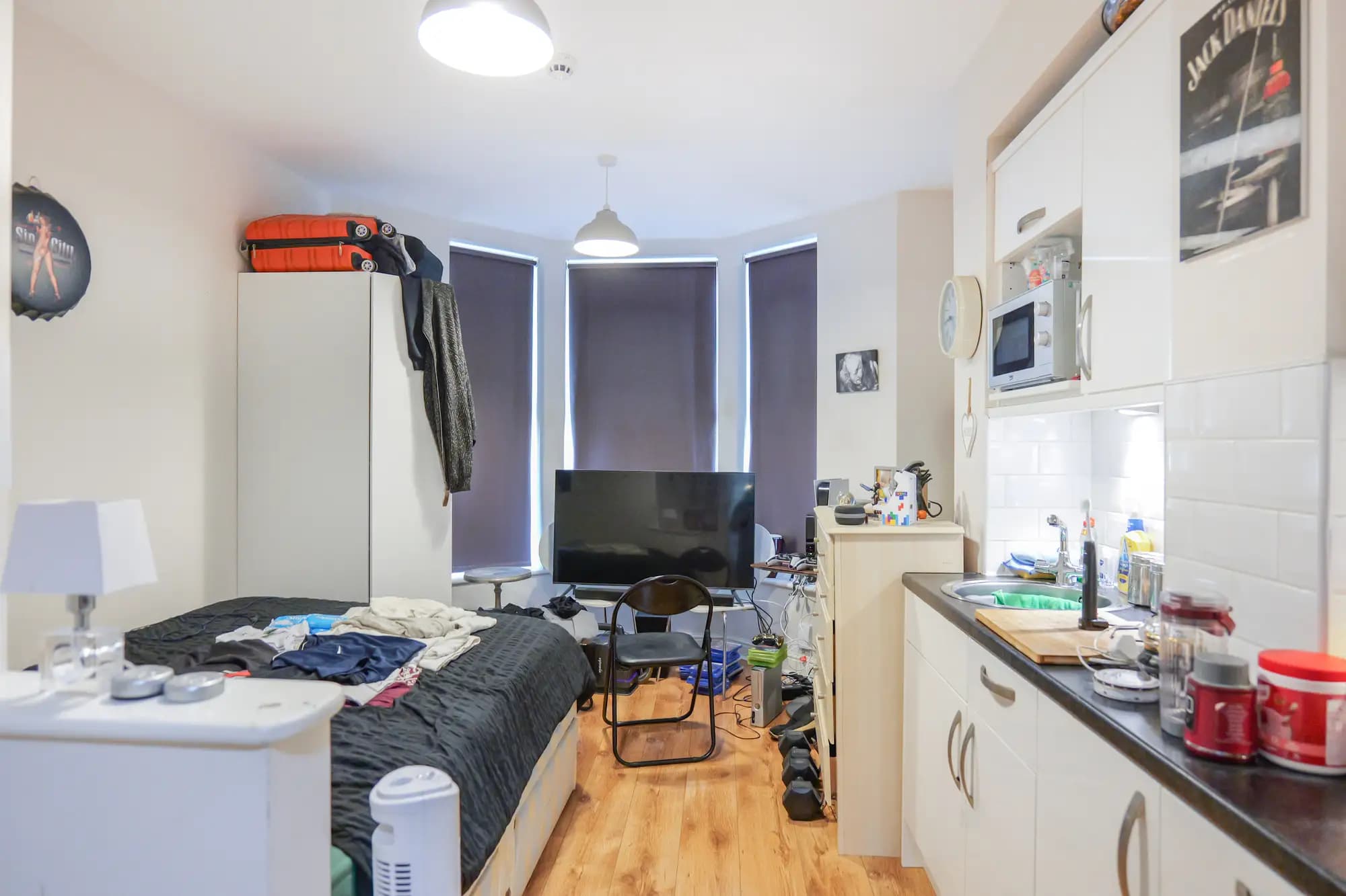 property photo 3 of 30