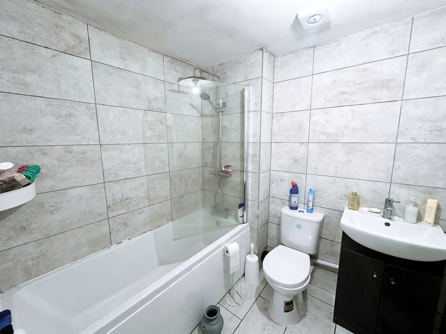 property photo 8 of 22