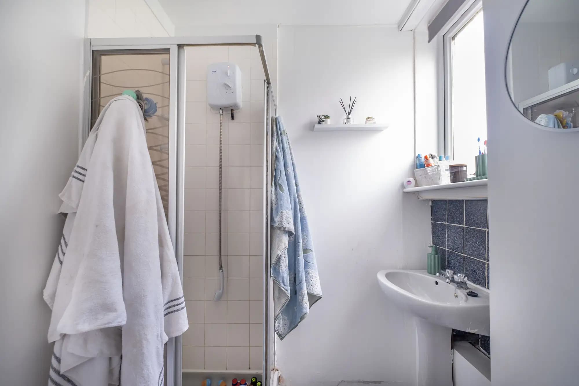 property photo 10 of 18