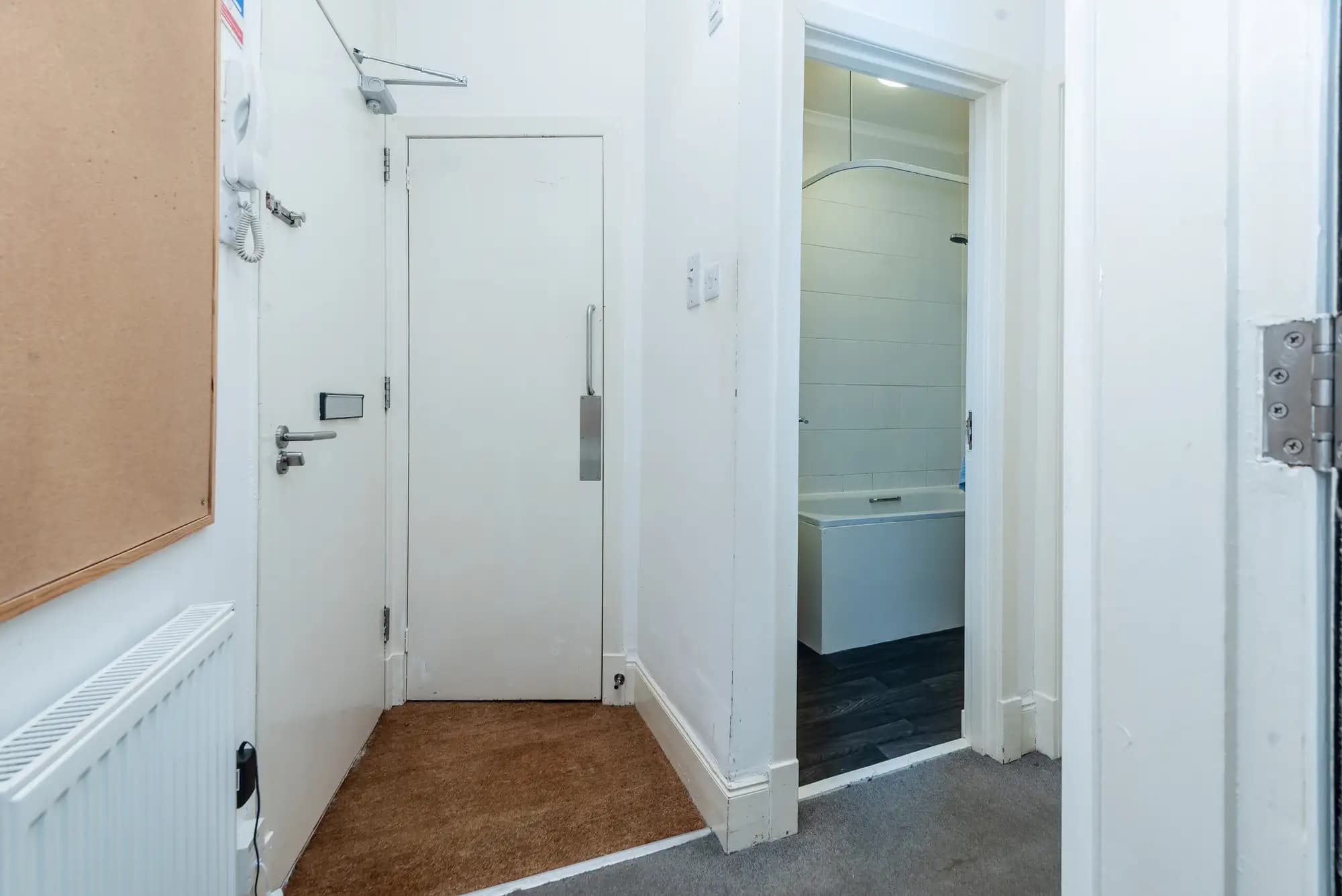 property photo 16 of 19