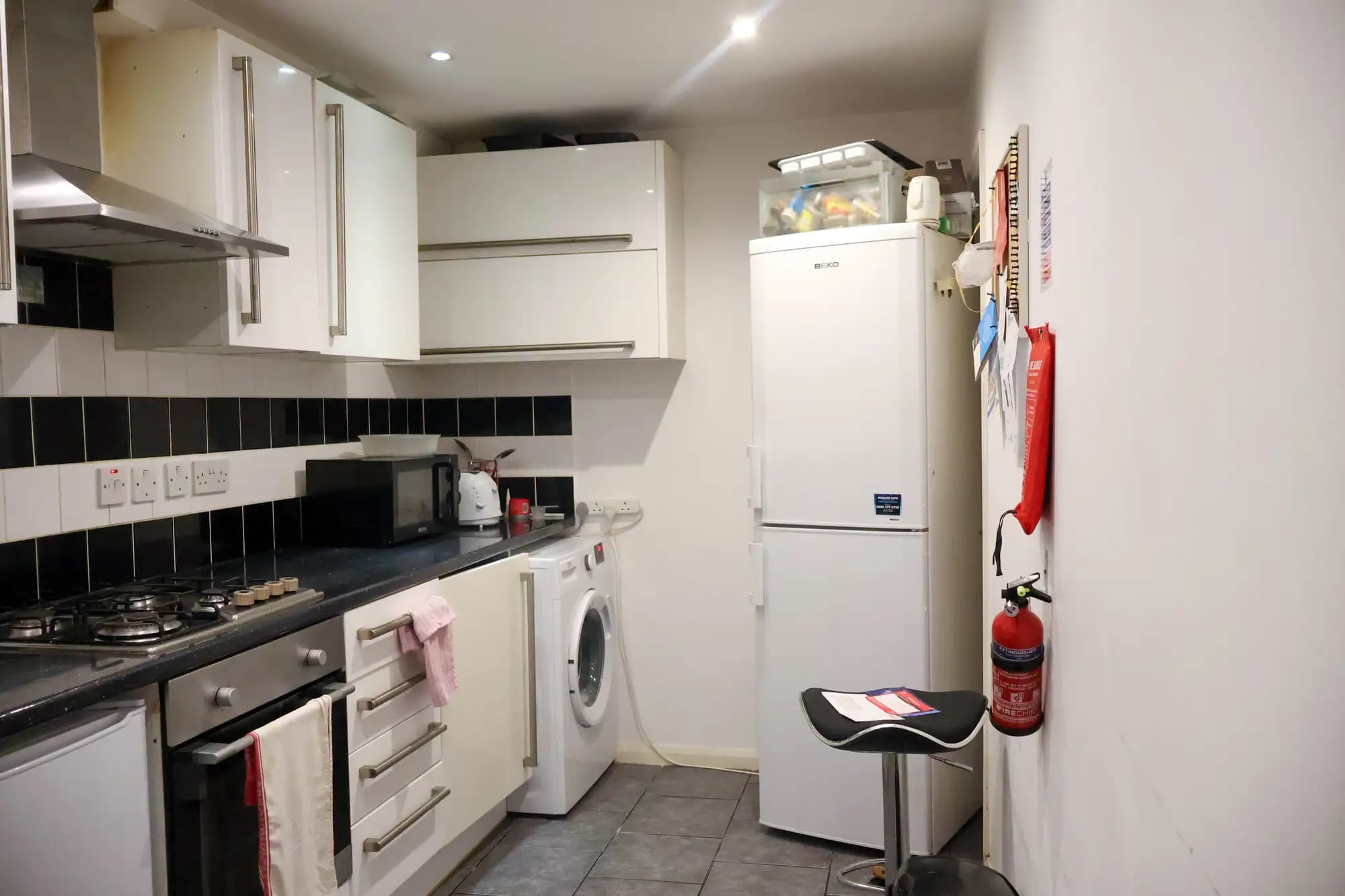 property photo 3 of 24