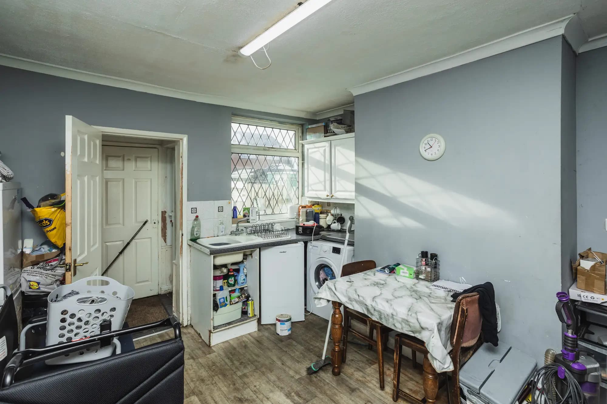 property photo 5 of 14