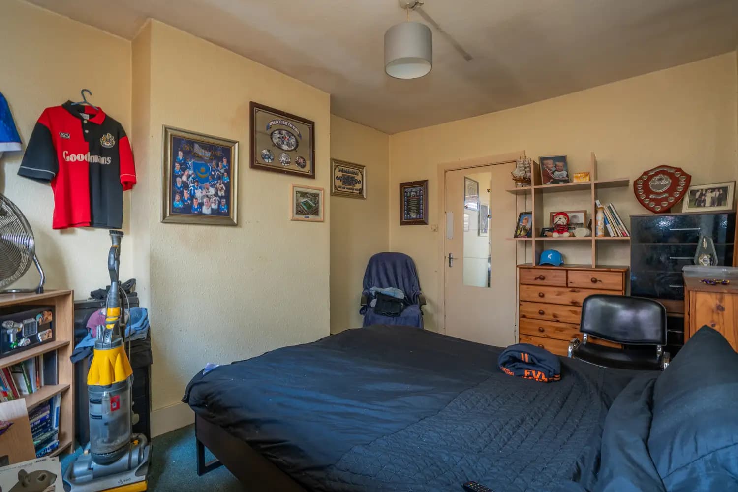 property photo 15 of 18