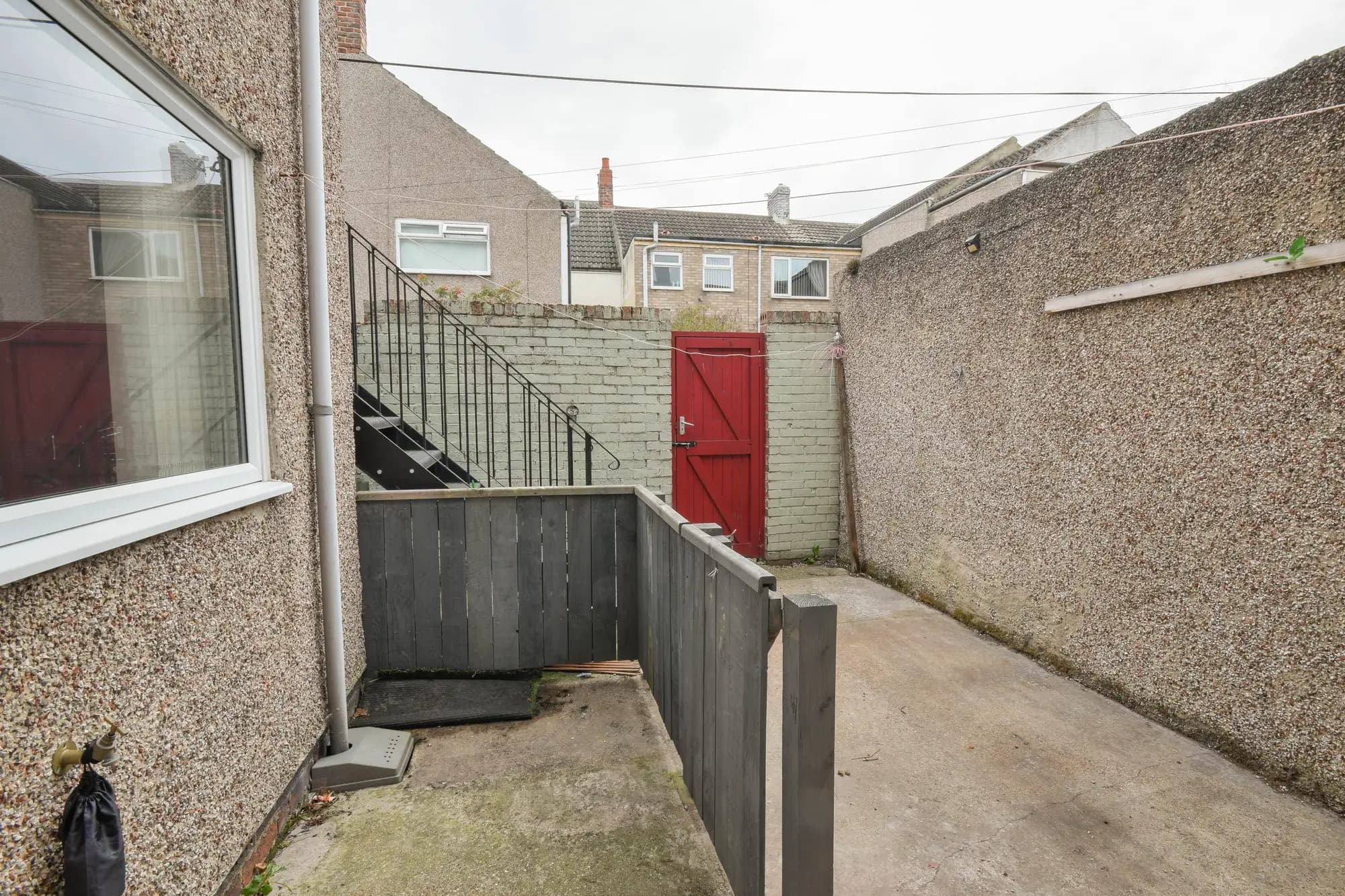 property photo 13 of 14