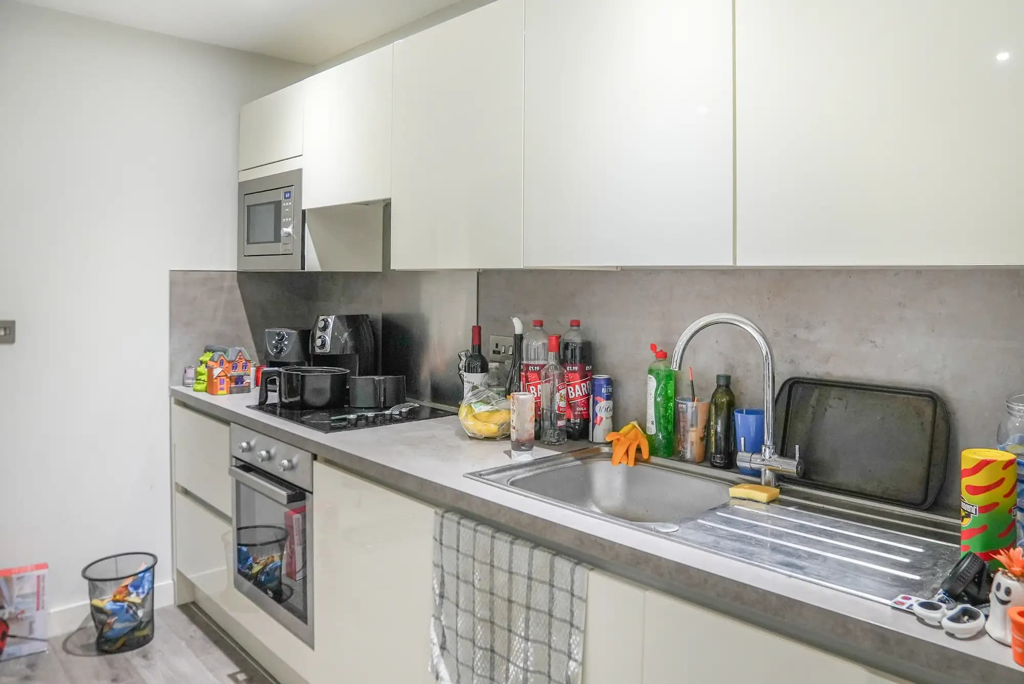 property photo 5 of 20