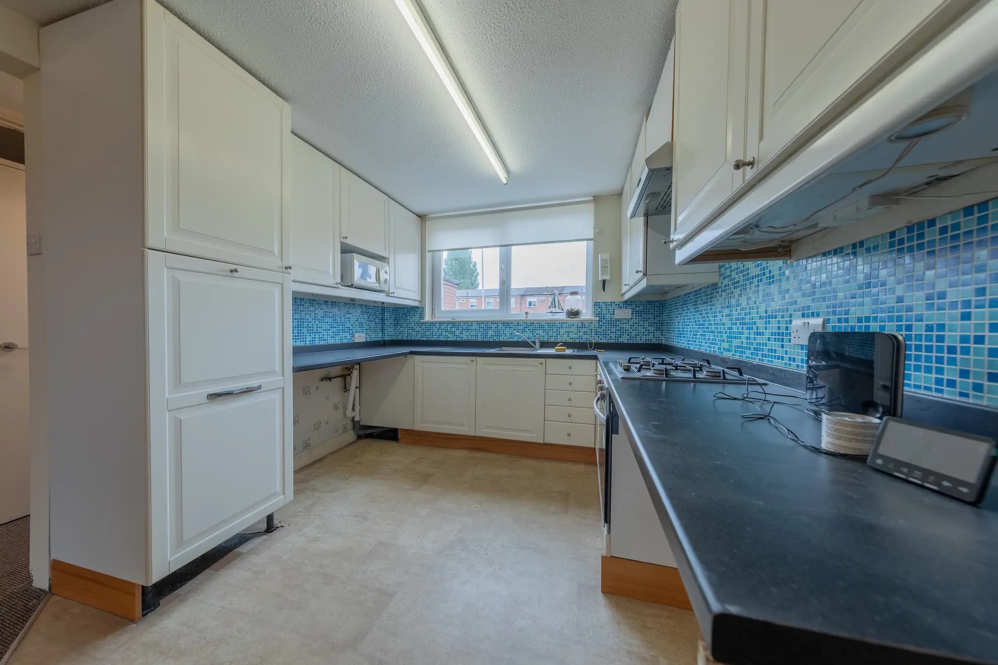 property photo 5 of 23