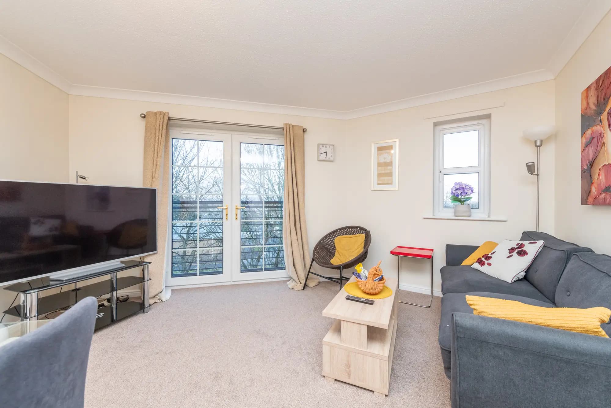 property photo 2 of 32