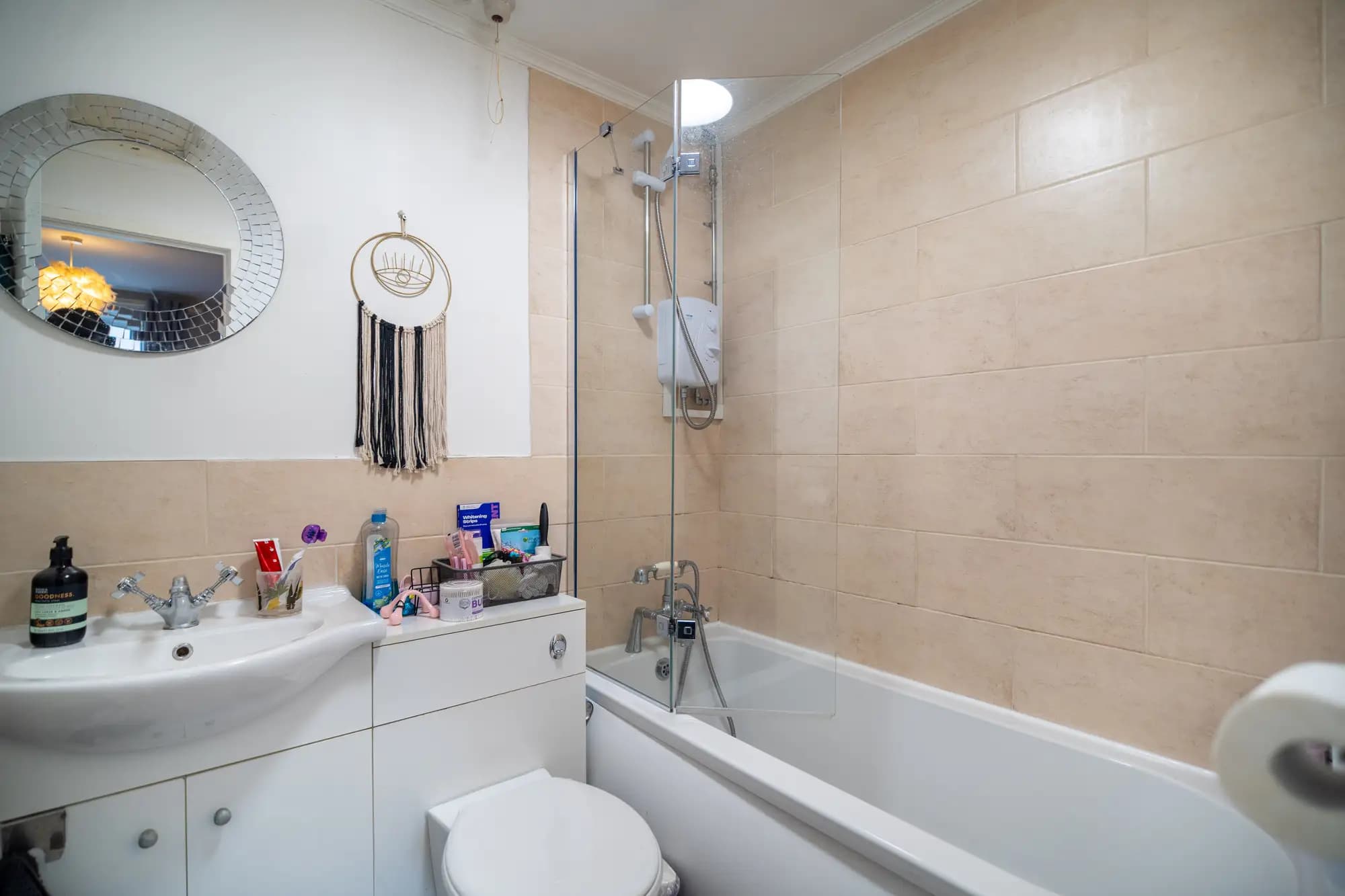 property photo 6 of 11