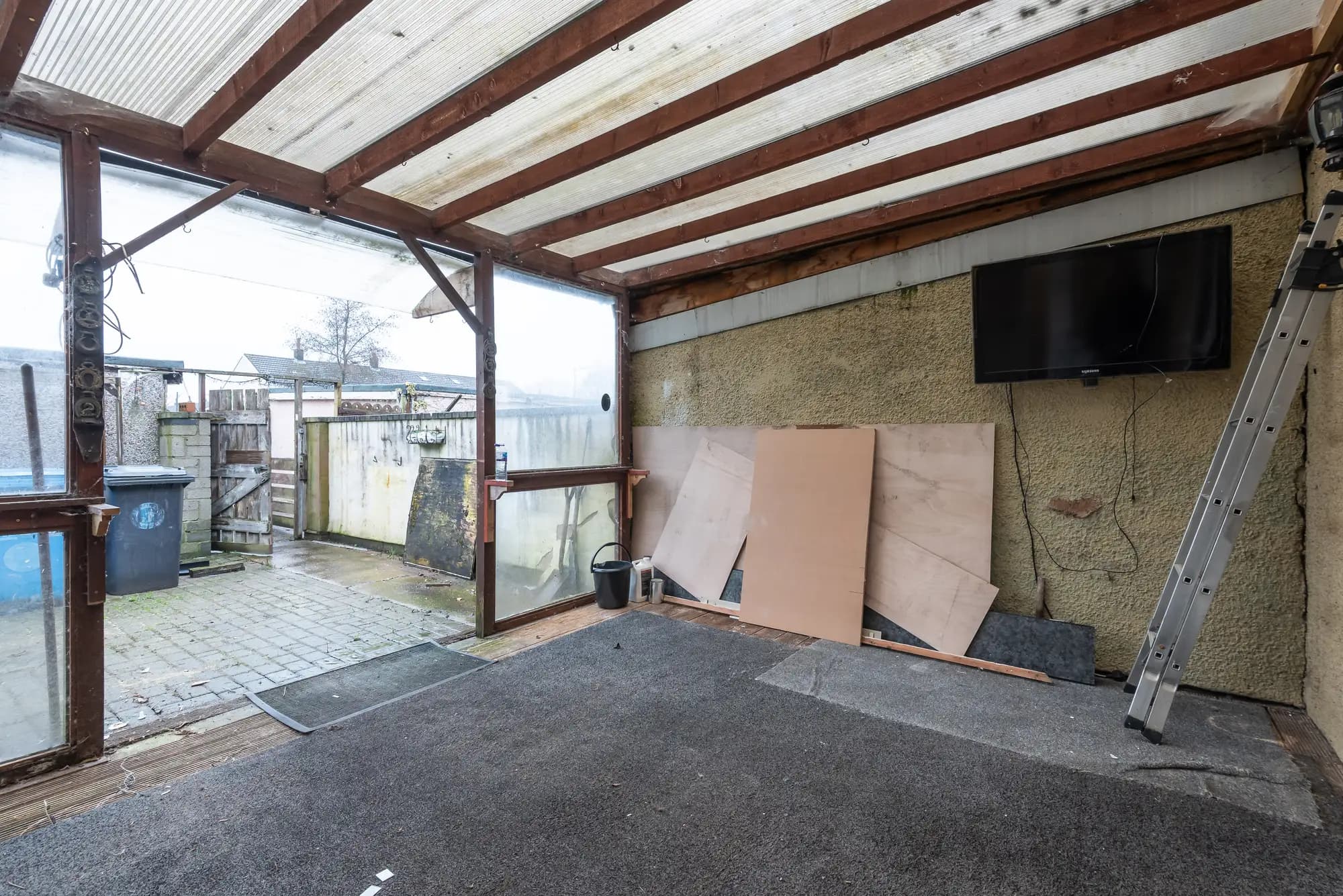 property photo 23 of 28