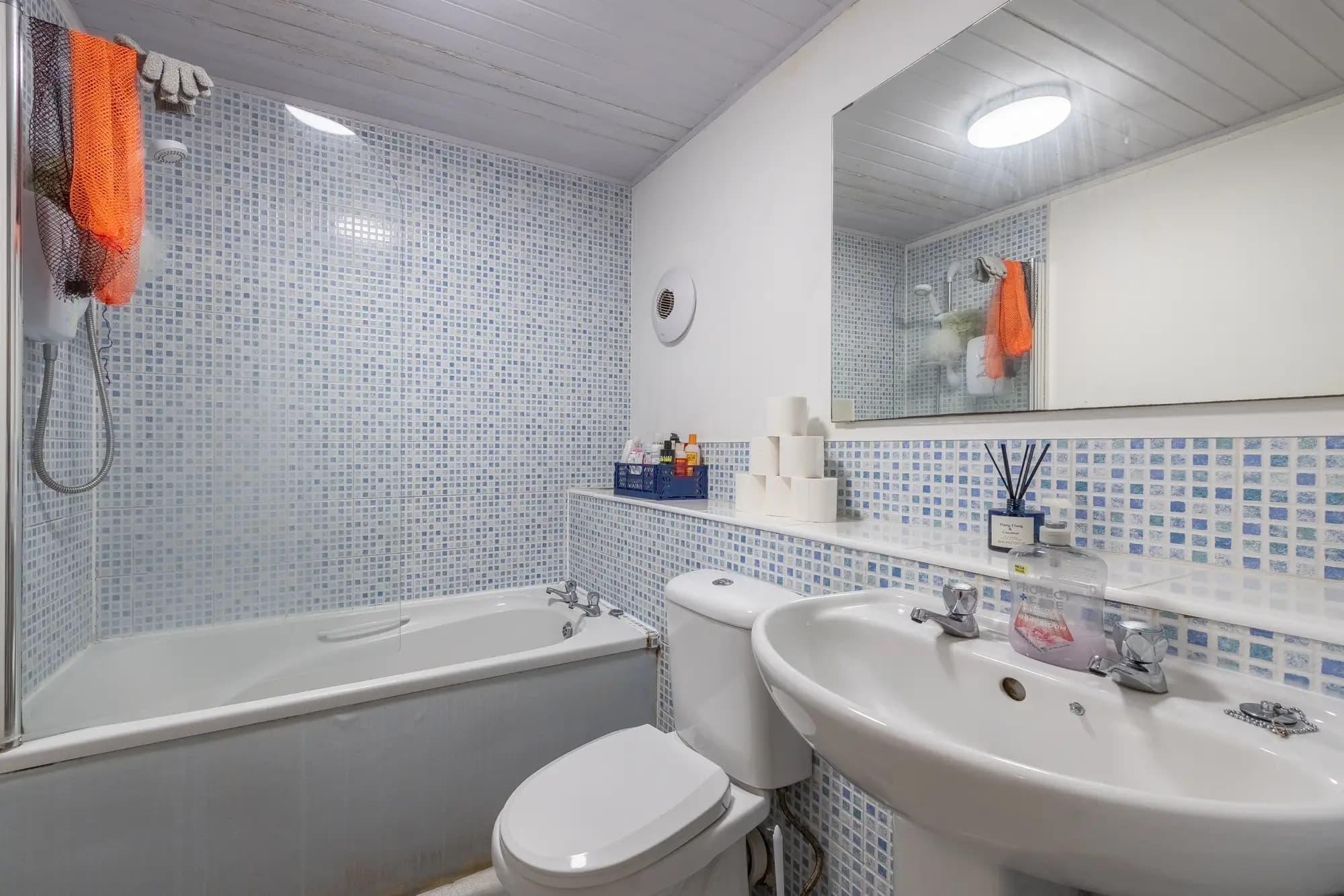 property photo 4 of 14