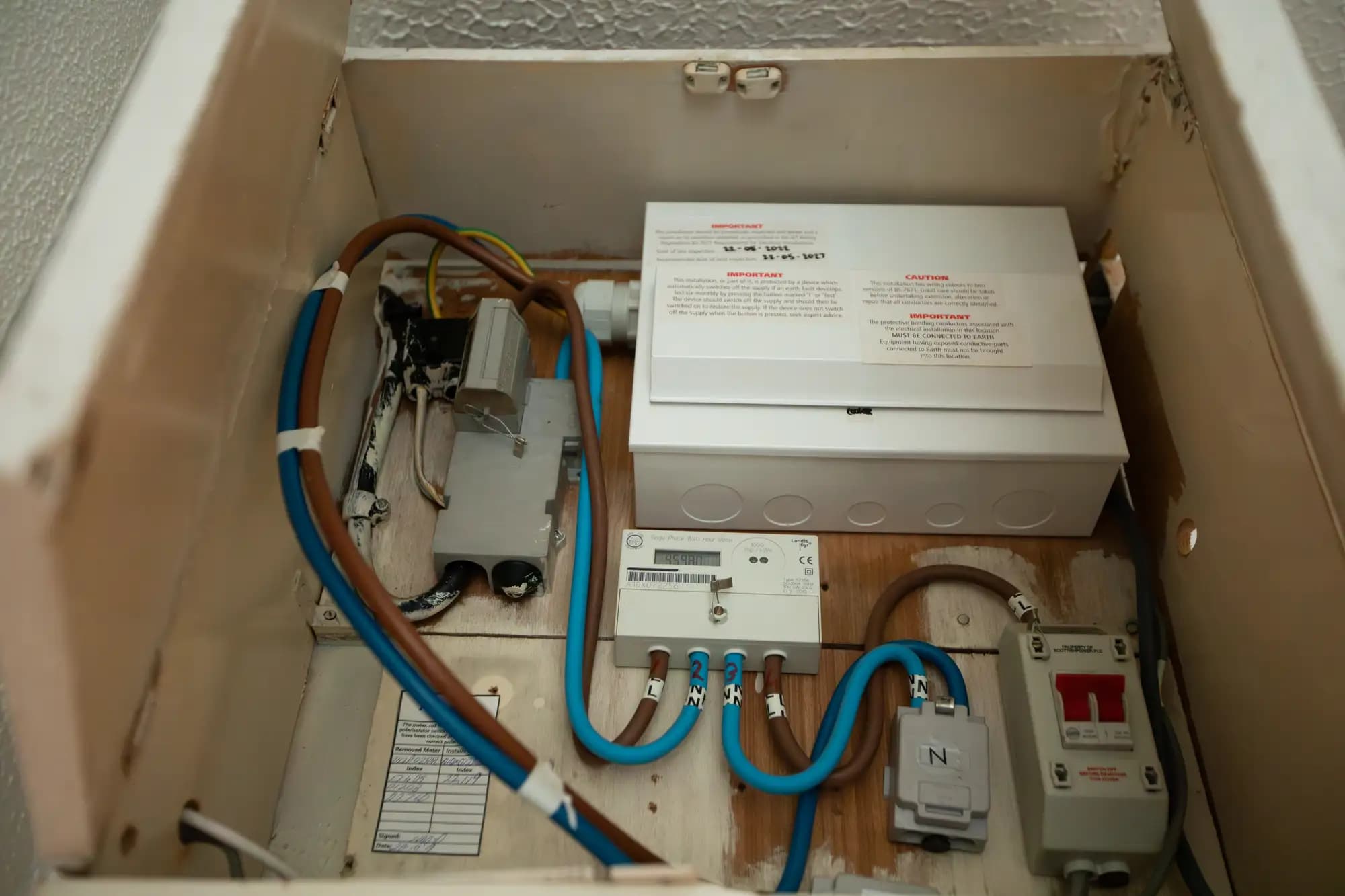 property photo 16 of 19