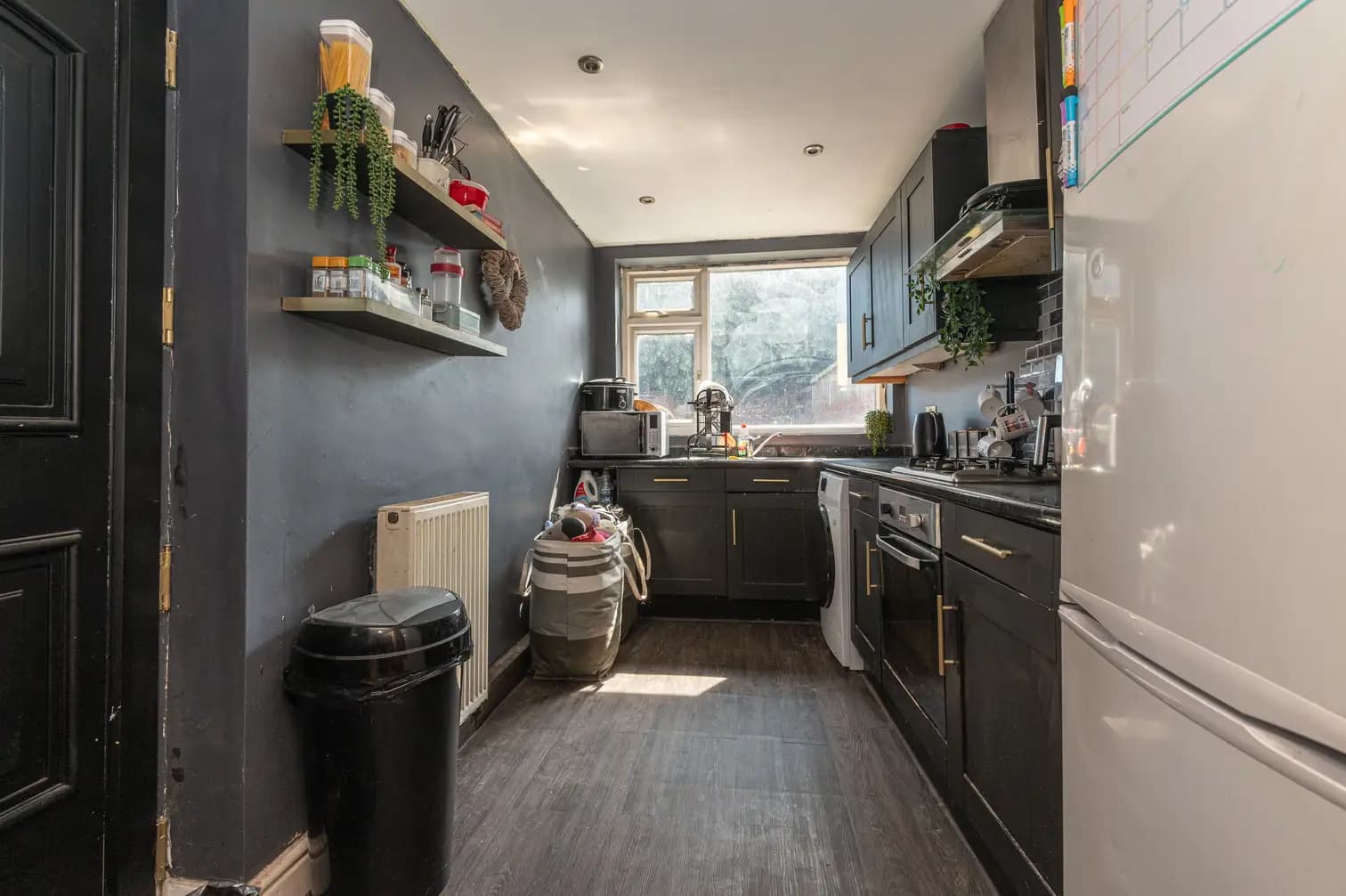 property photo 5 of 16