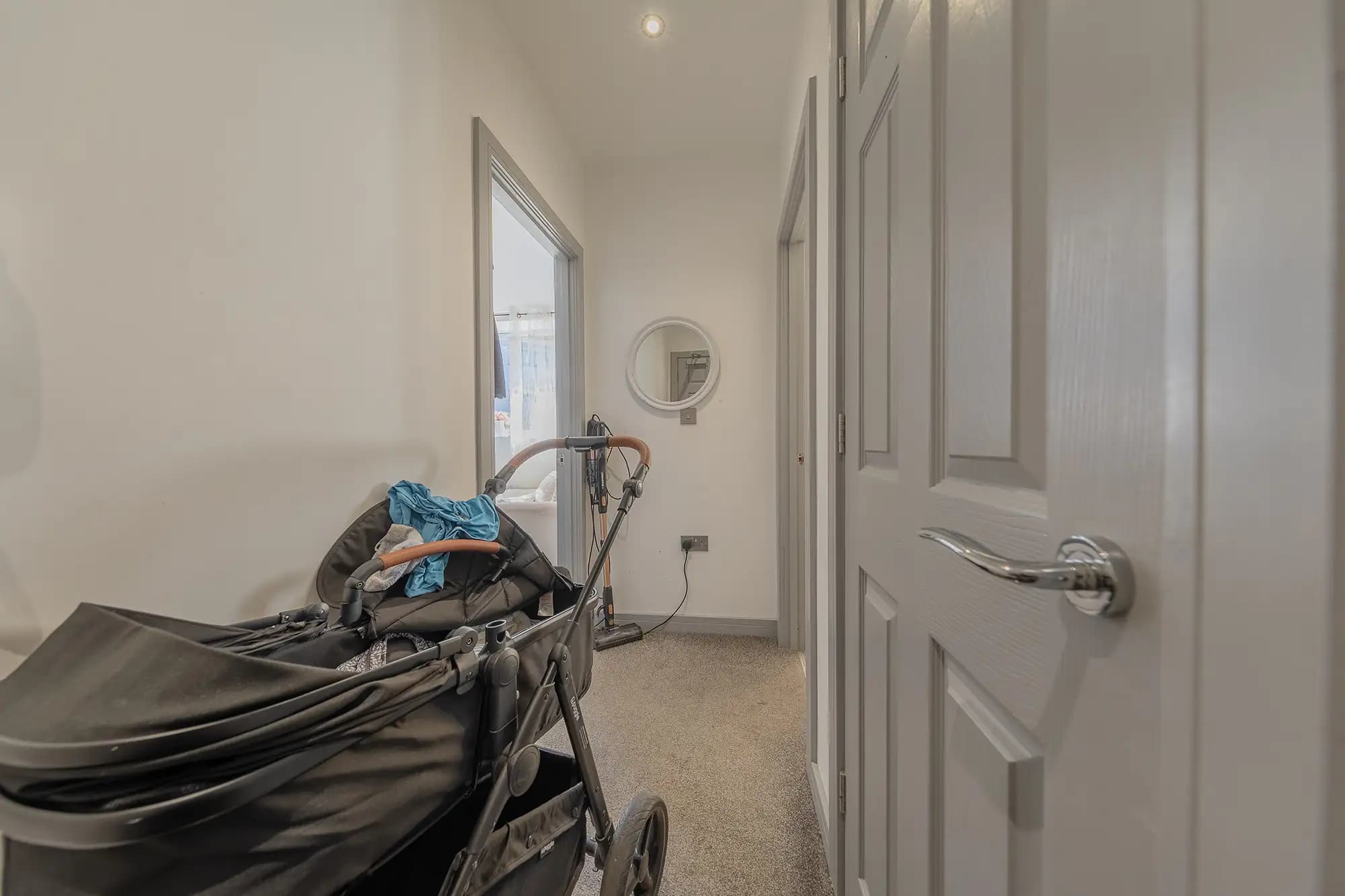 property photo 6 of 20