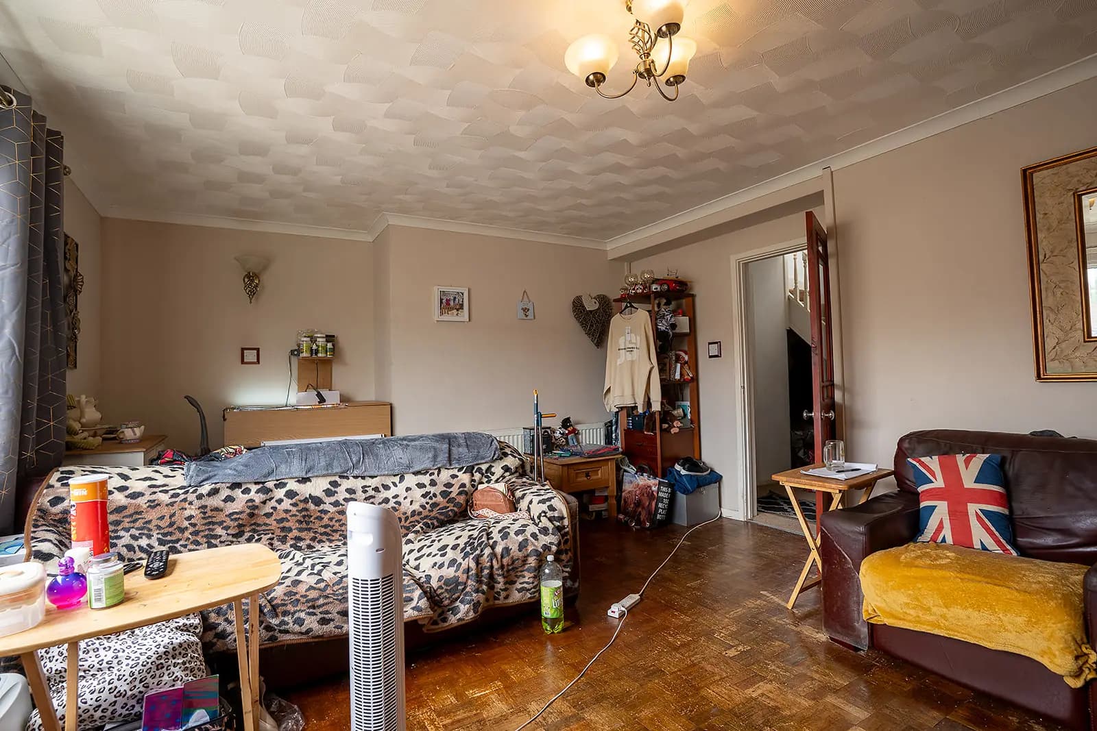 property photo 4 of 16