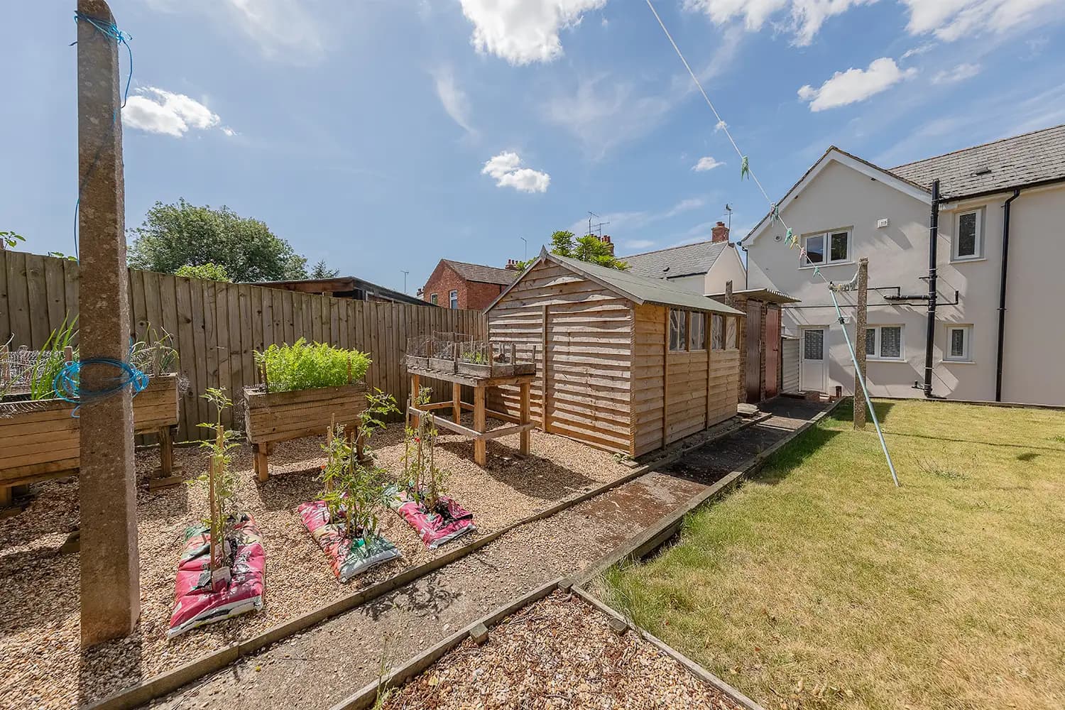 property photo 16 of 17