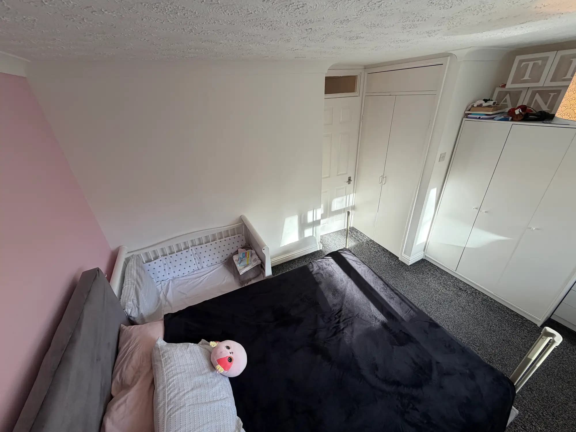 property photo 14 of 21