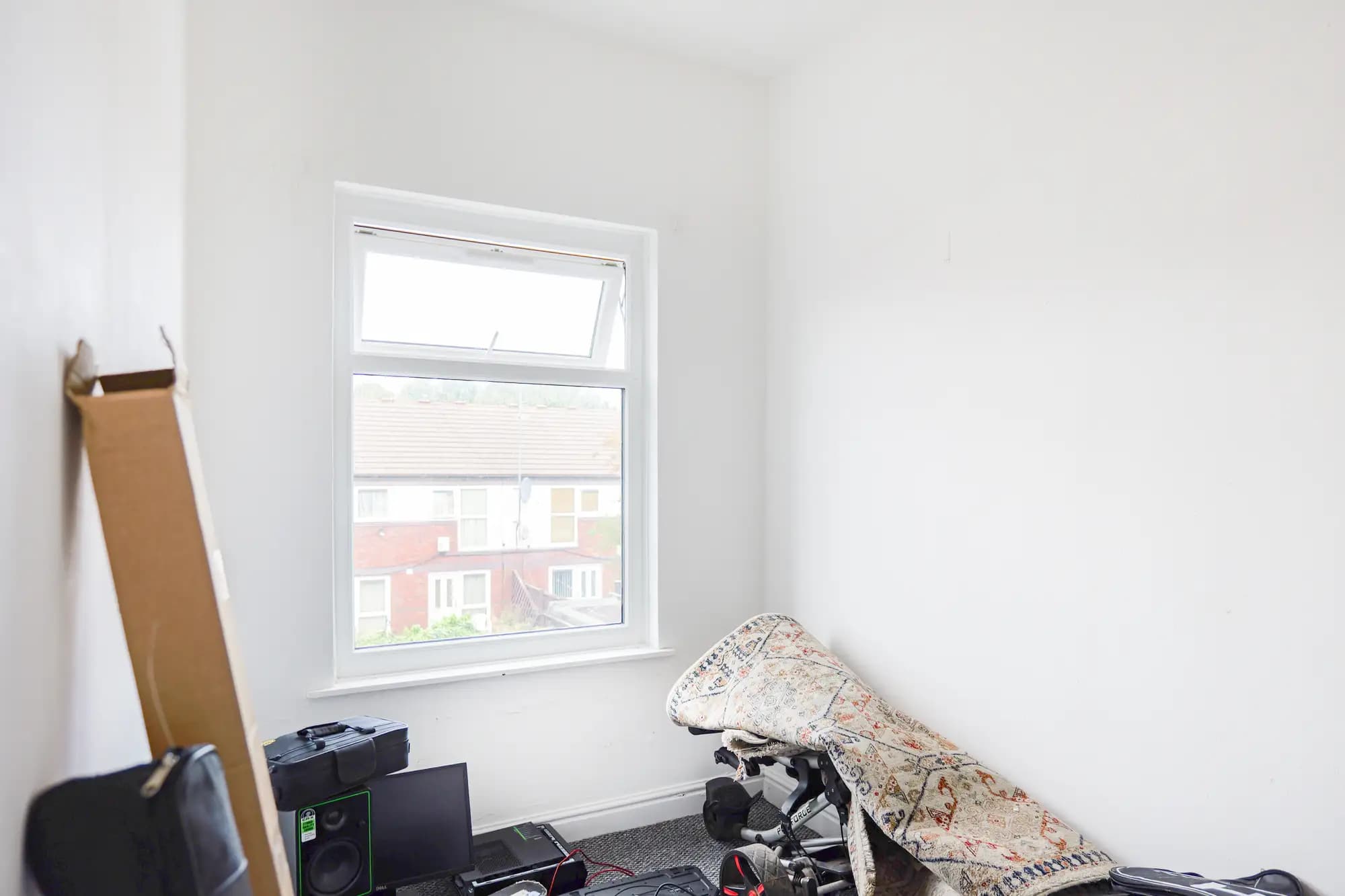 property photo 11 of 20