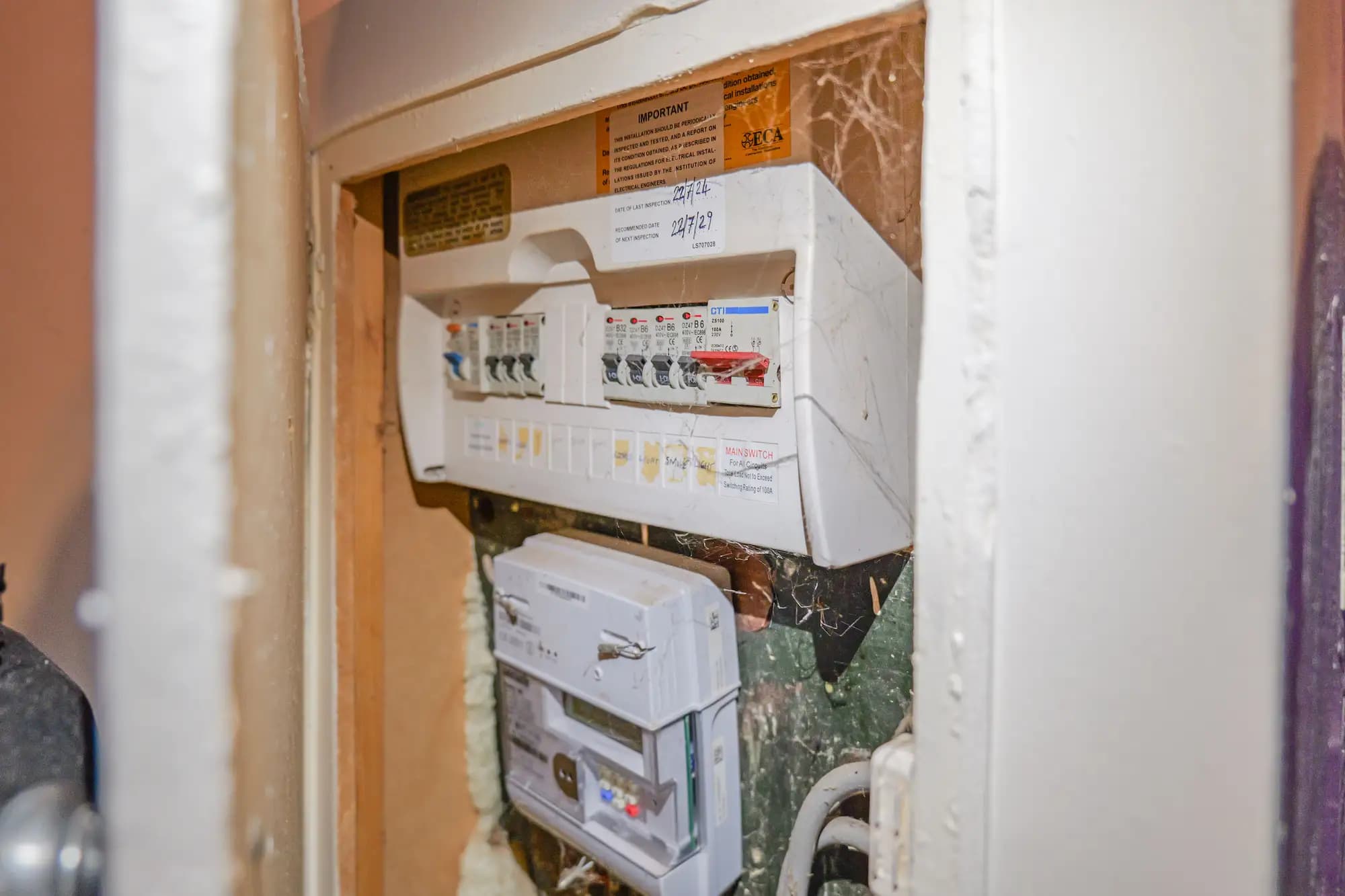 property photo 13 of 22