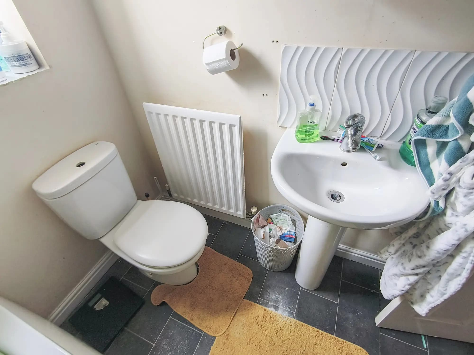 property photo 9 of 17