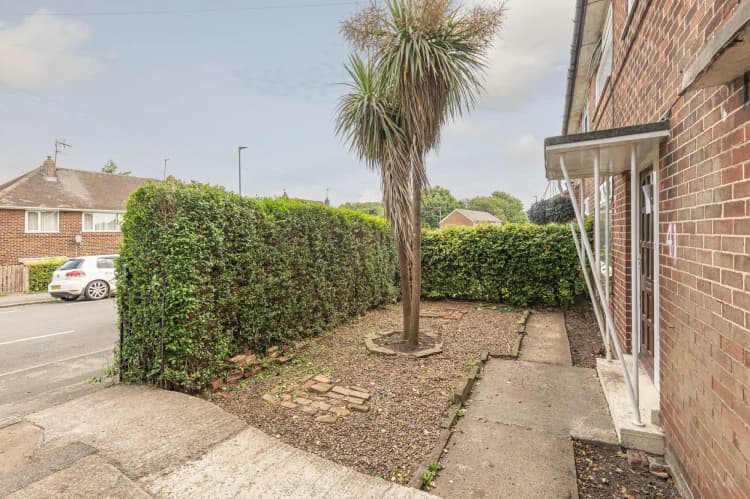 property photo 14 of 18