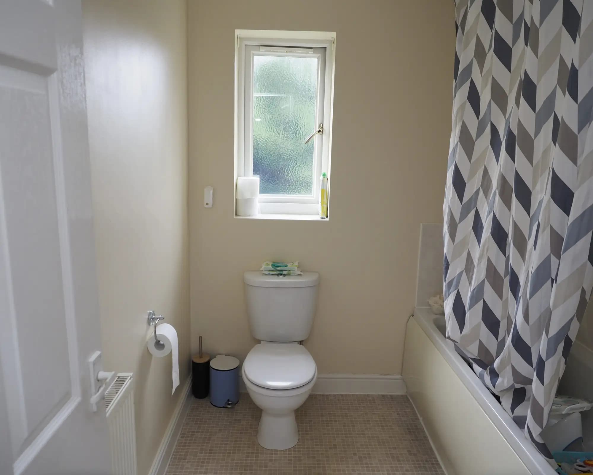 property photo 9 of 19