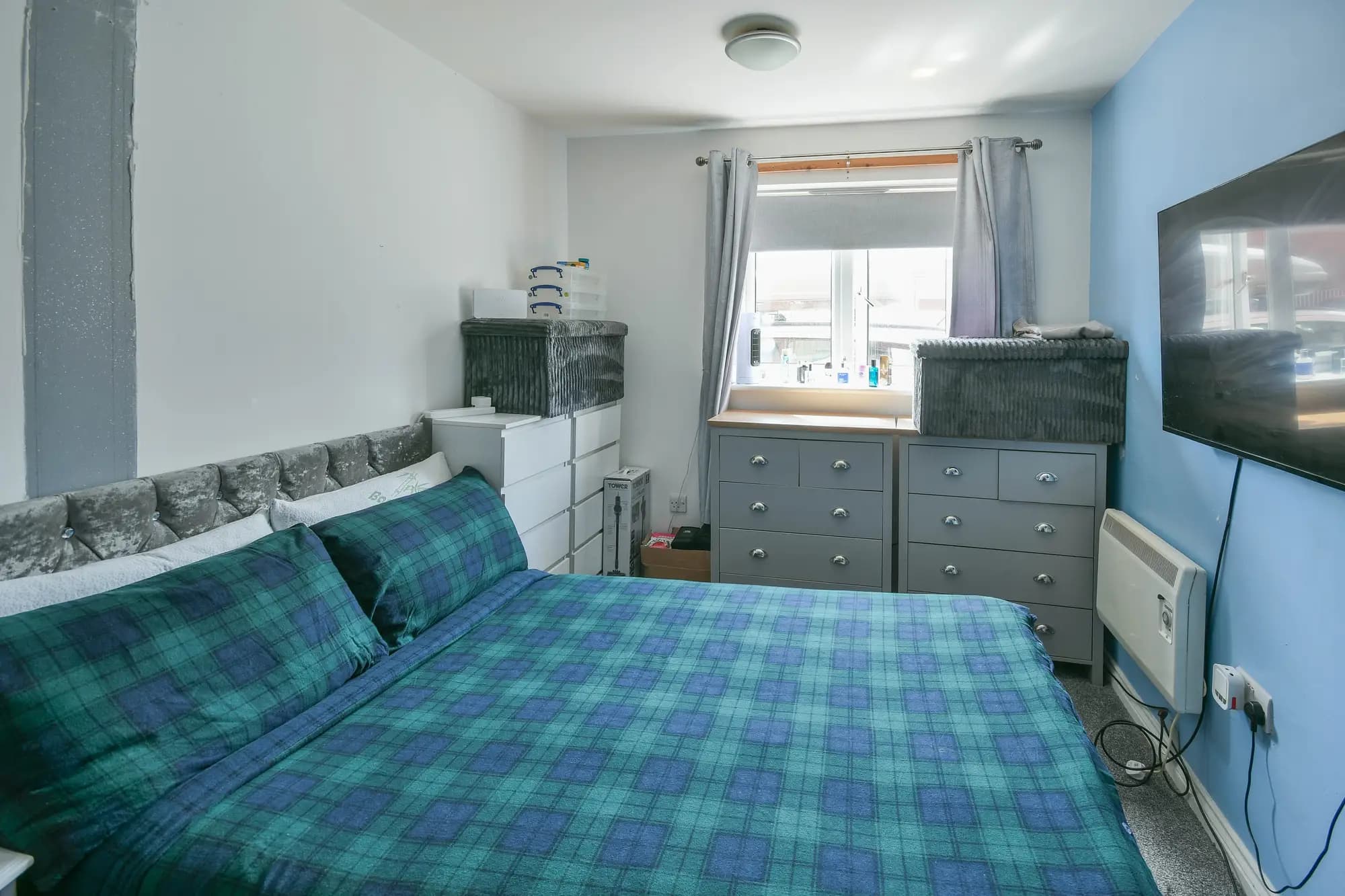 property photo 11 of 17