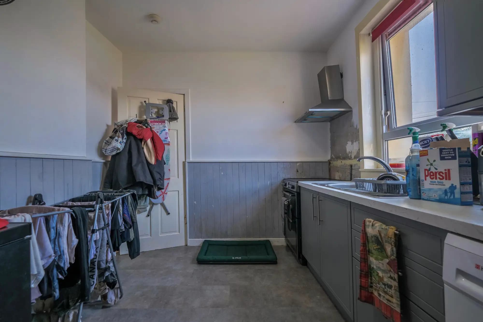property photo 8 of 29