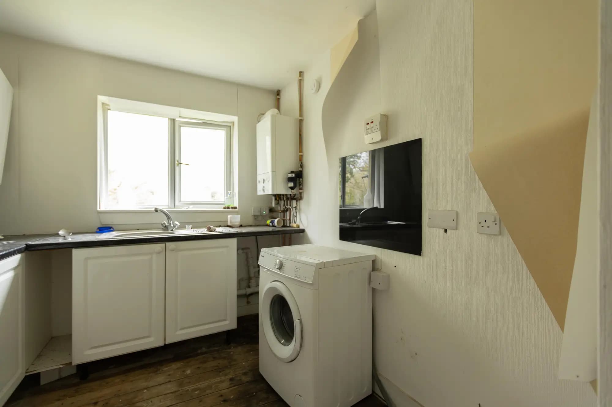 property photo 8 of 26