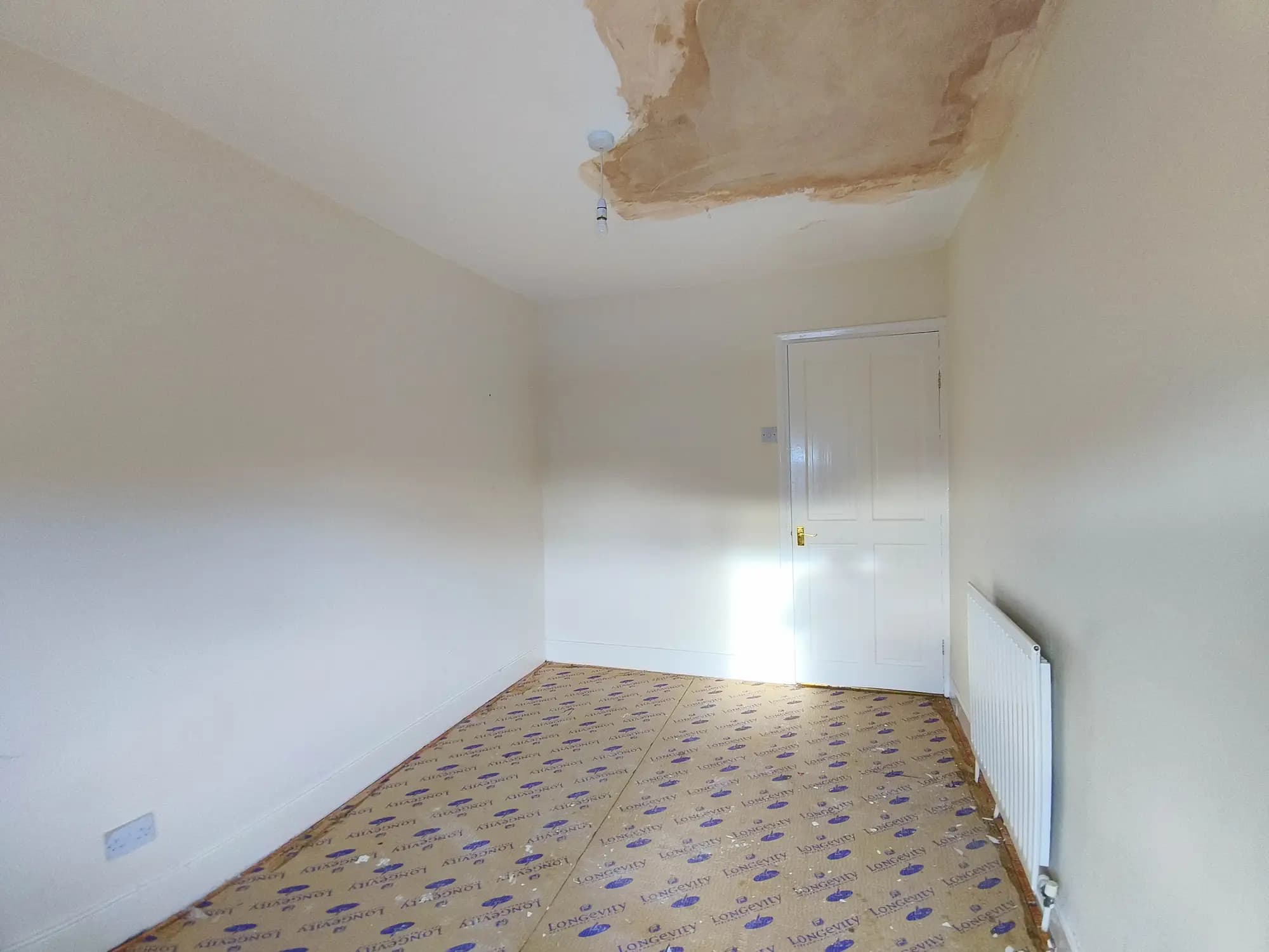 property photo 9 of 15