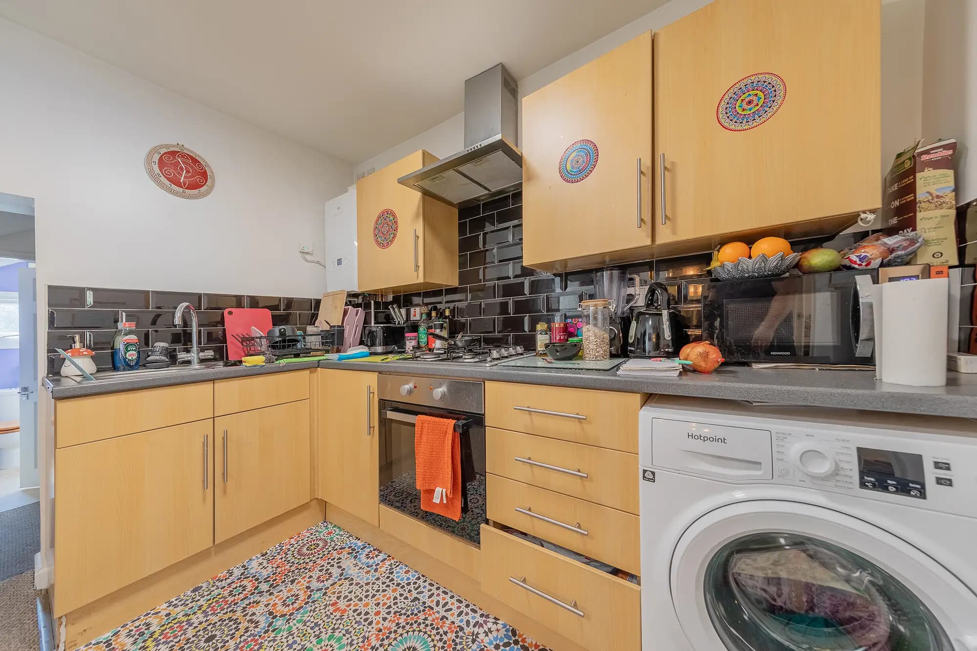 property photo 11 of 33