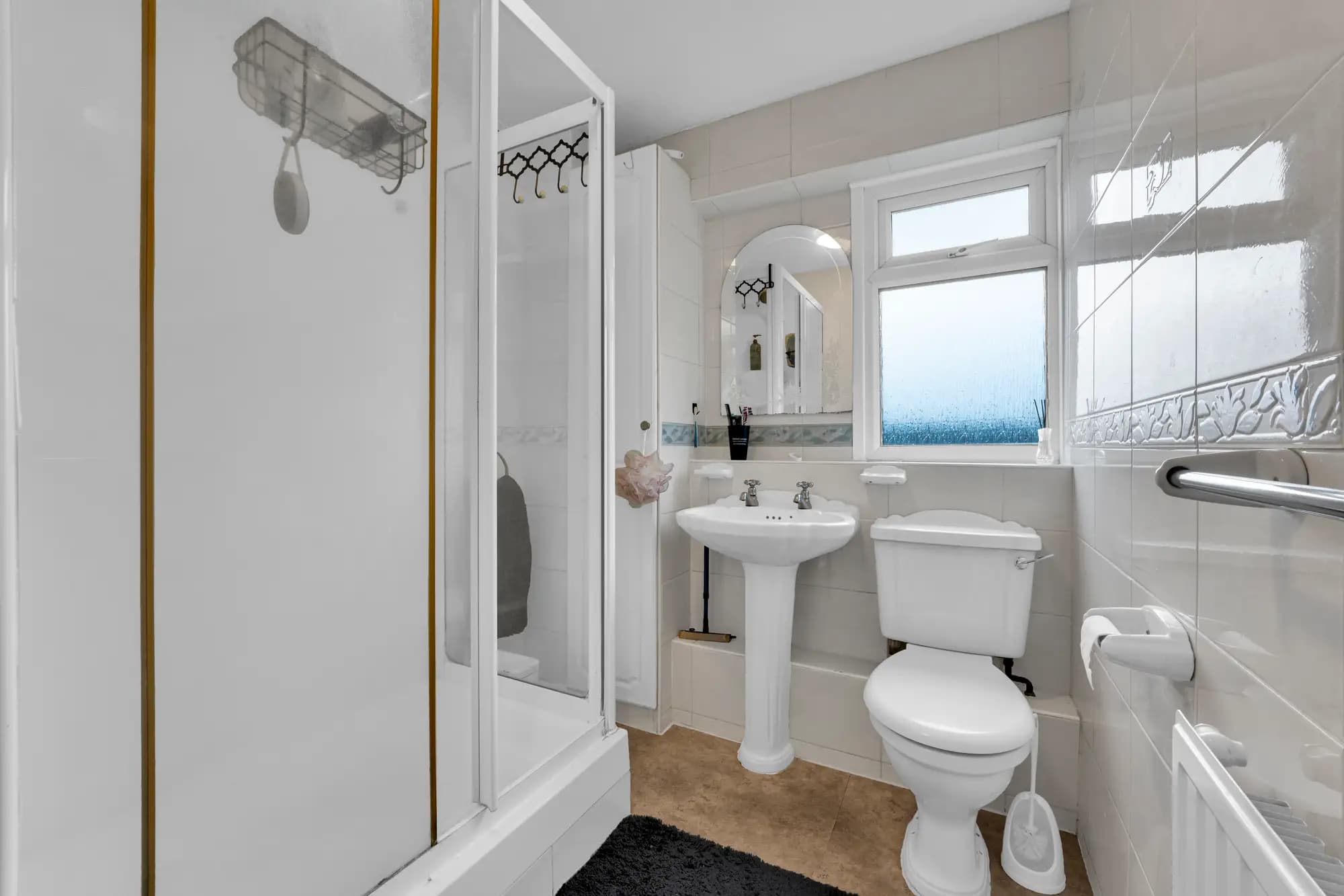 property photo 5 of 22