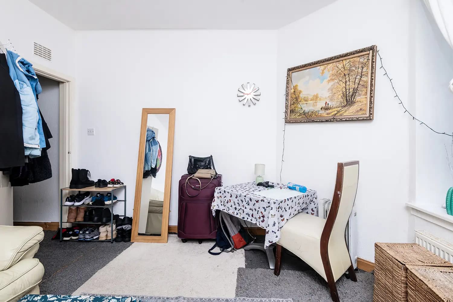 property photo 4 of 32