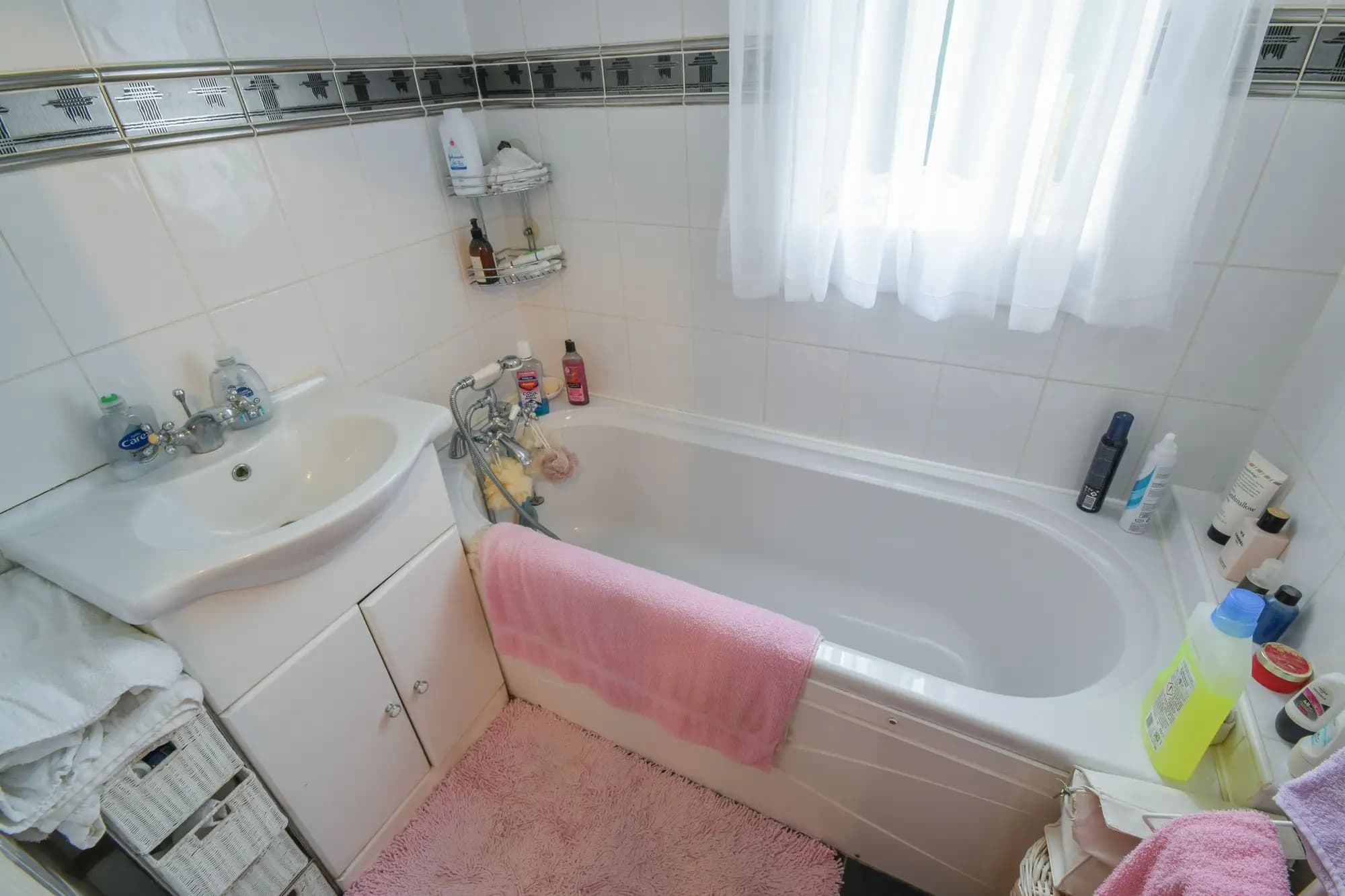 property photo 8 of 16