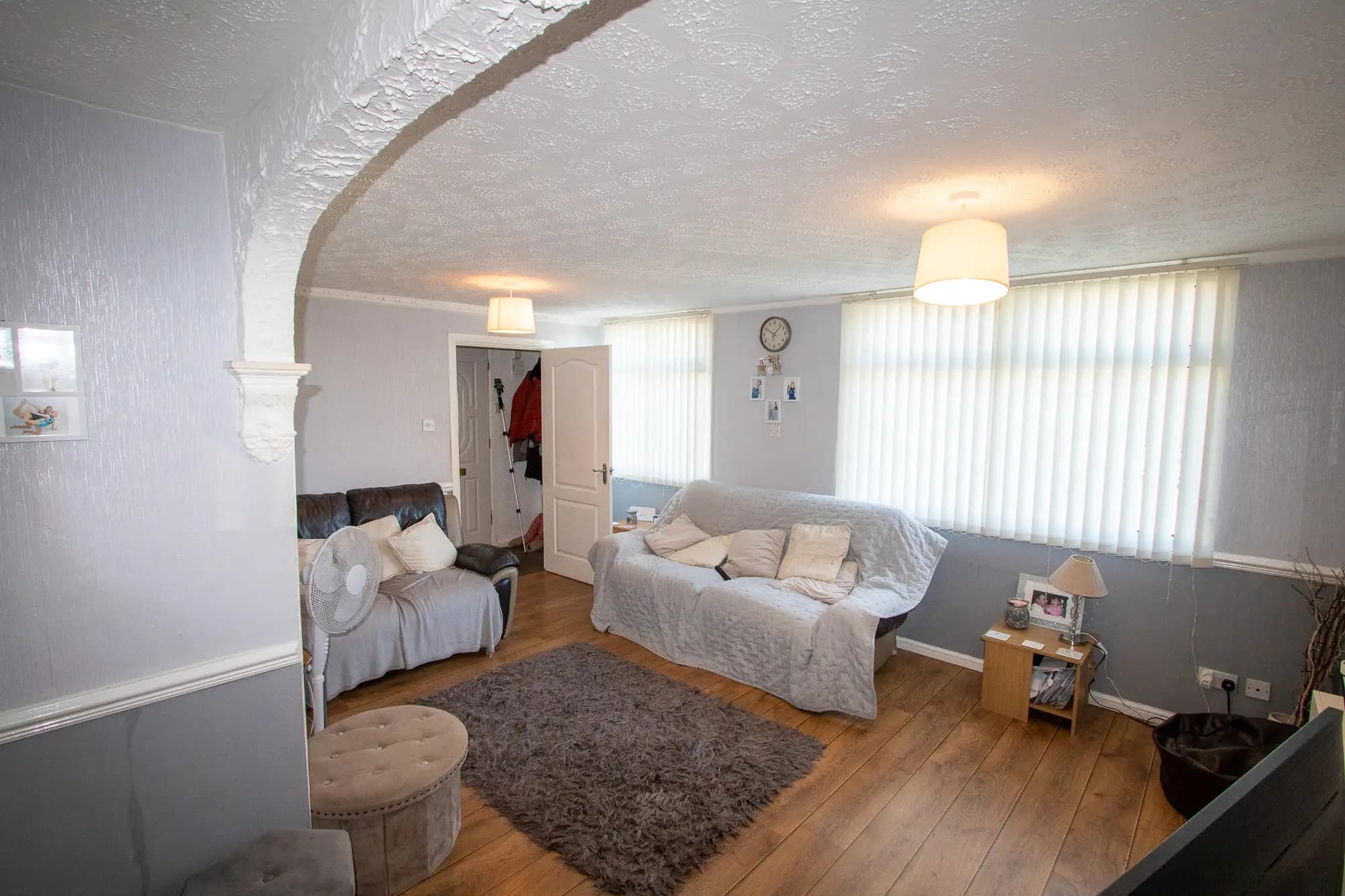 property photo 5 of 19