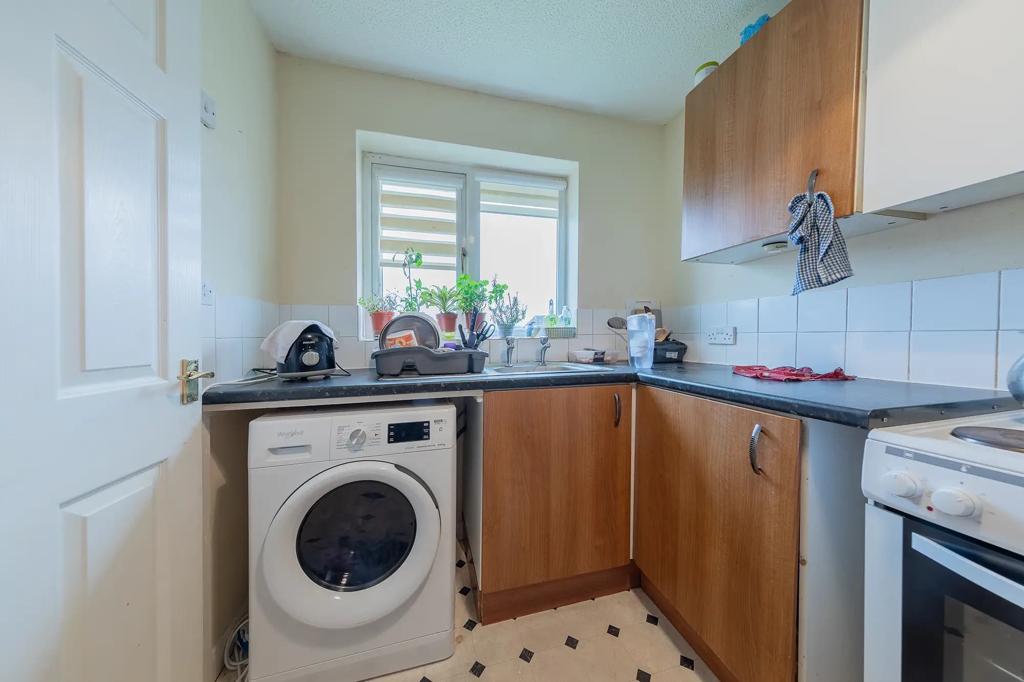 property photo 7 of 20