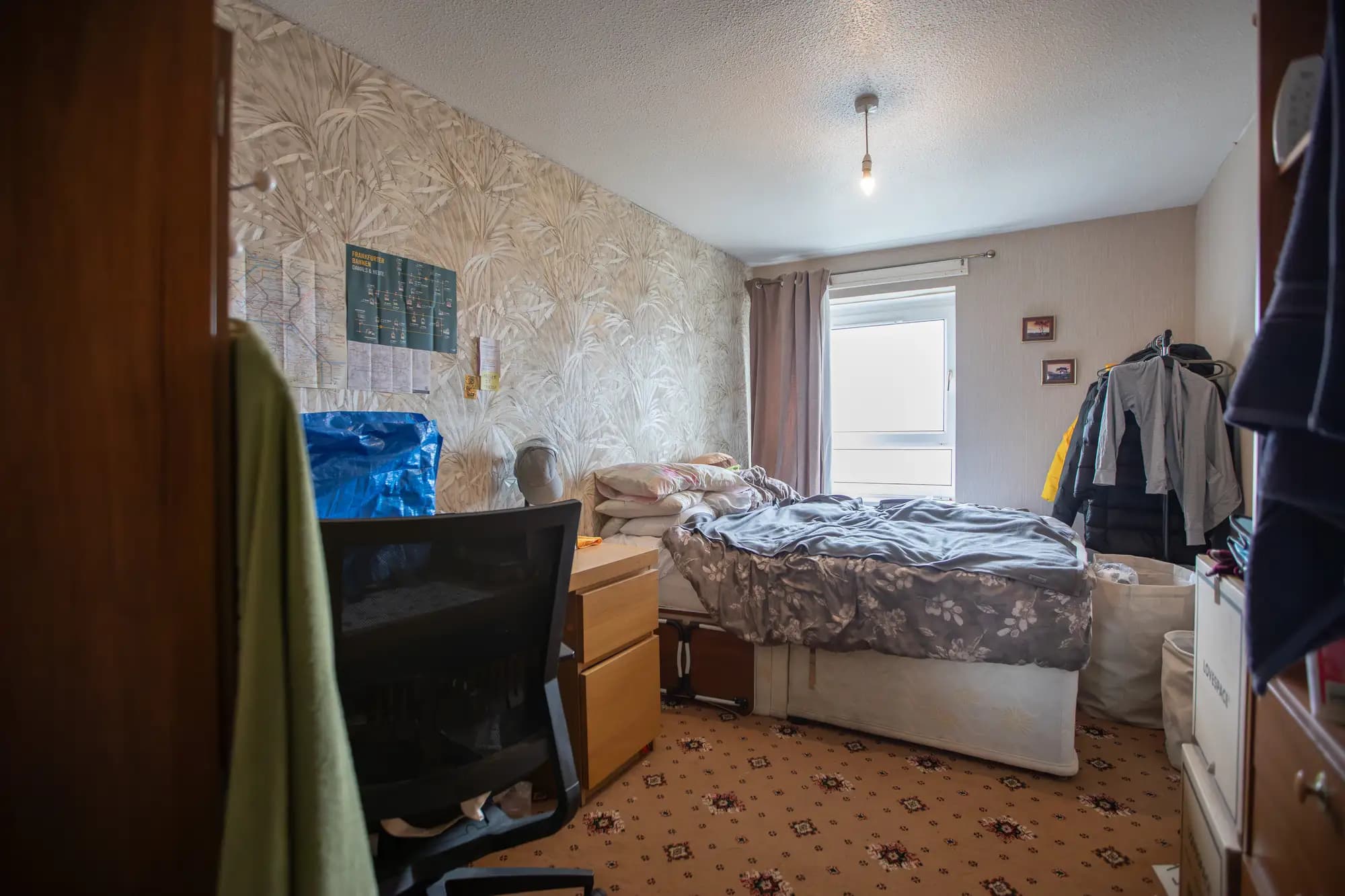property photo 15 of 27